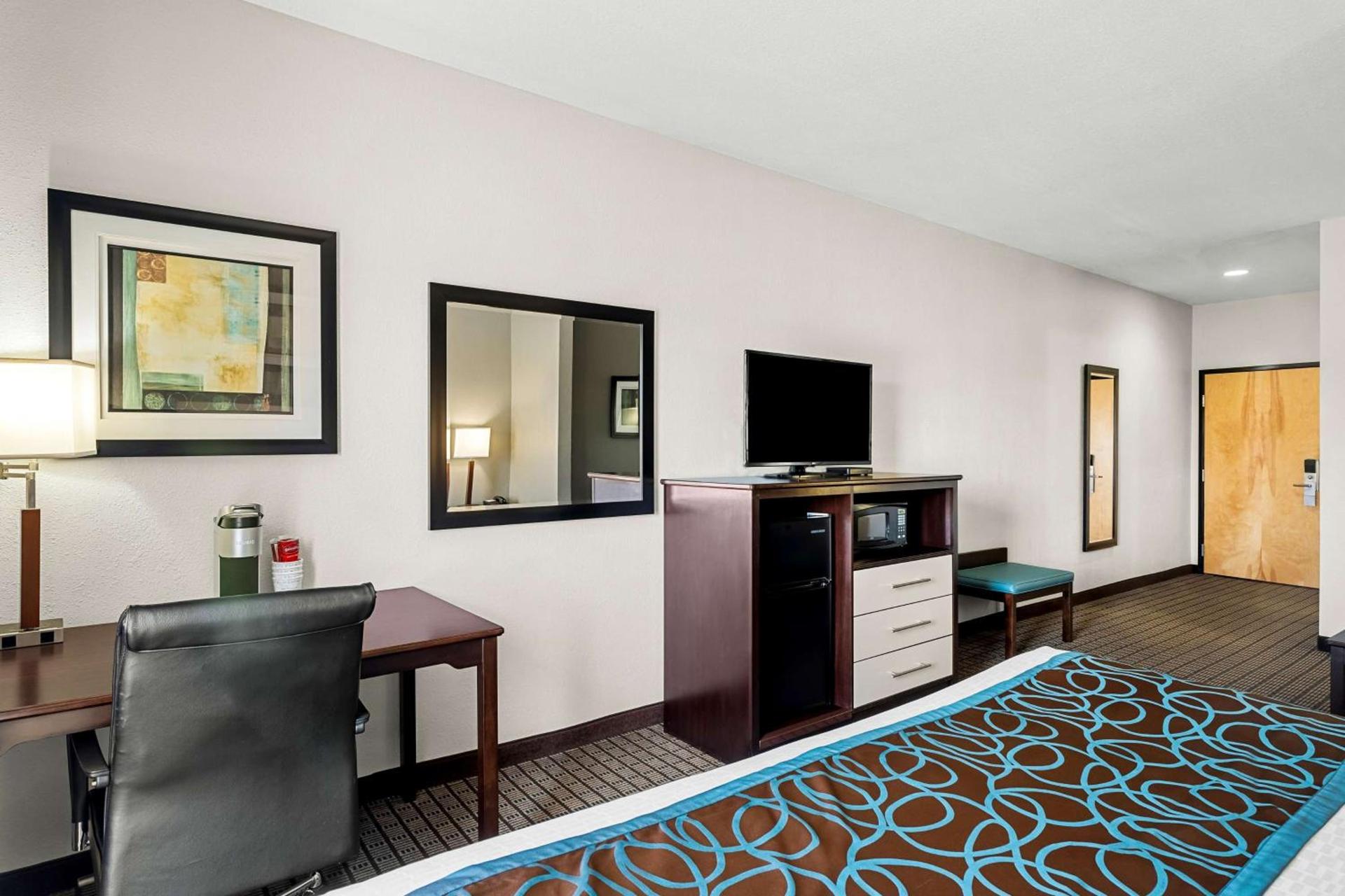 Best Western Plus - Magee Inn & Suites photo 16