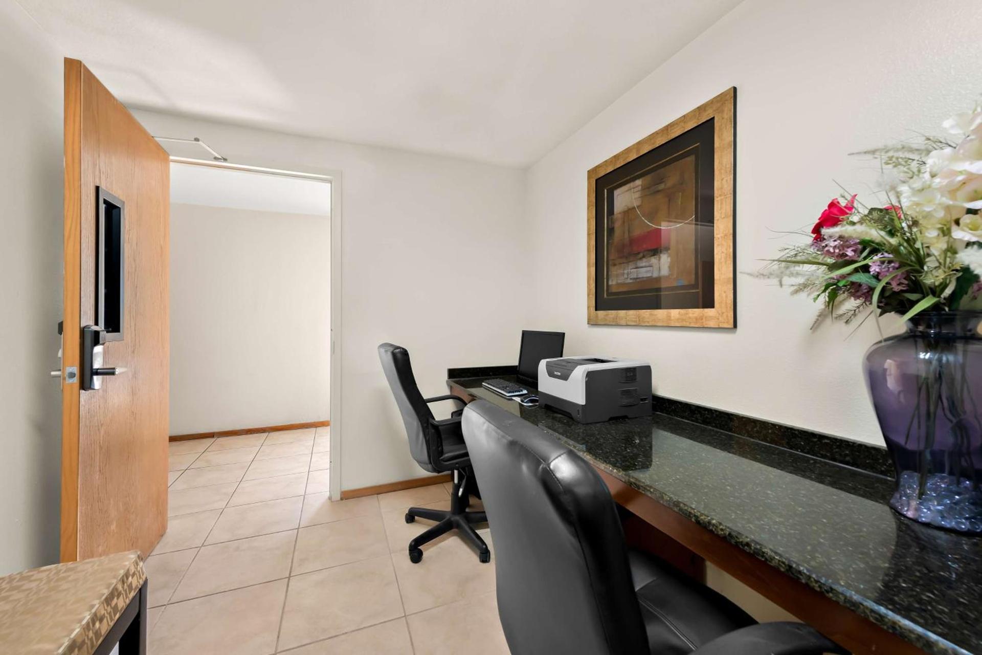 Best Western Topaz Lake Inn photo 32