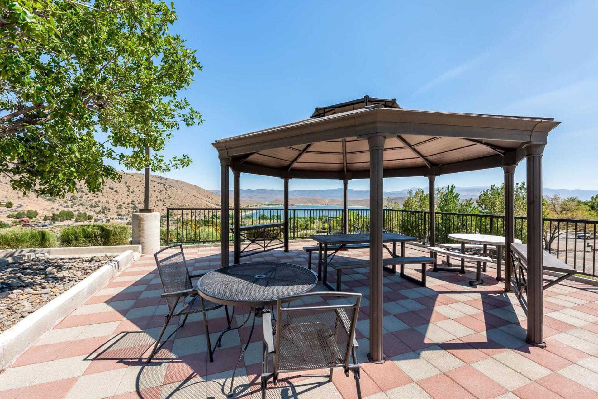 Best Western Topaz Lake Inn photo 36