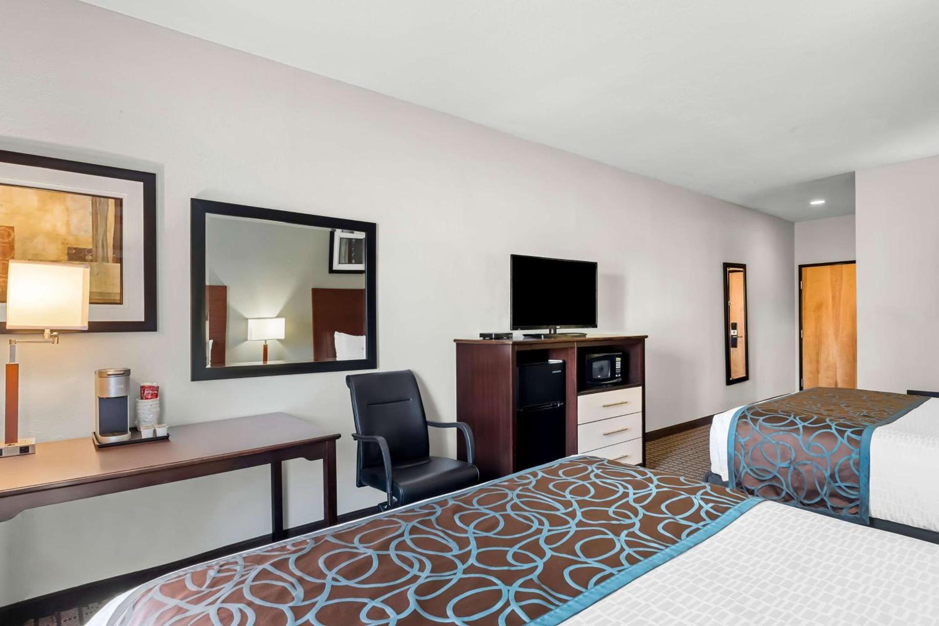 Best Western Plus - Magee Inn & Suites photo 9