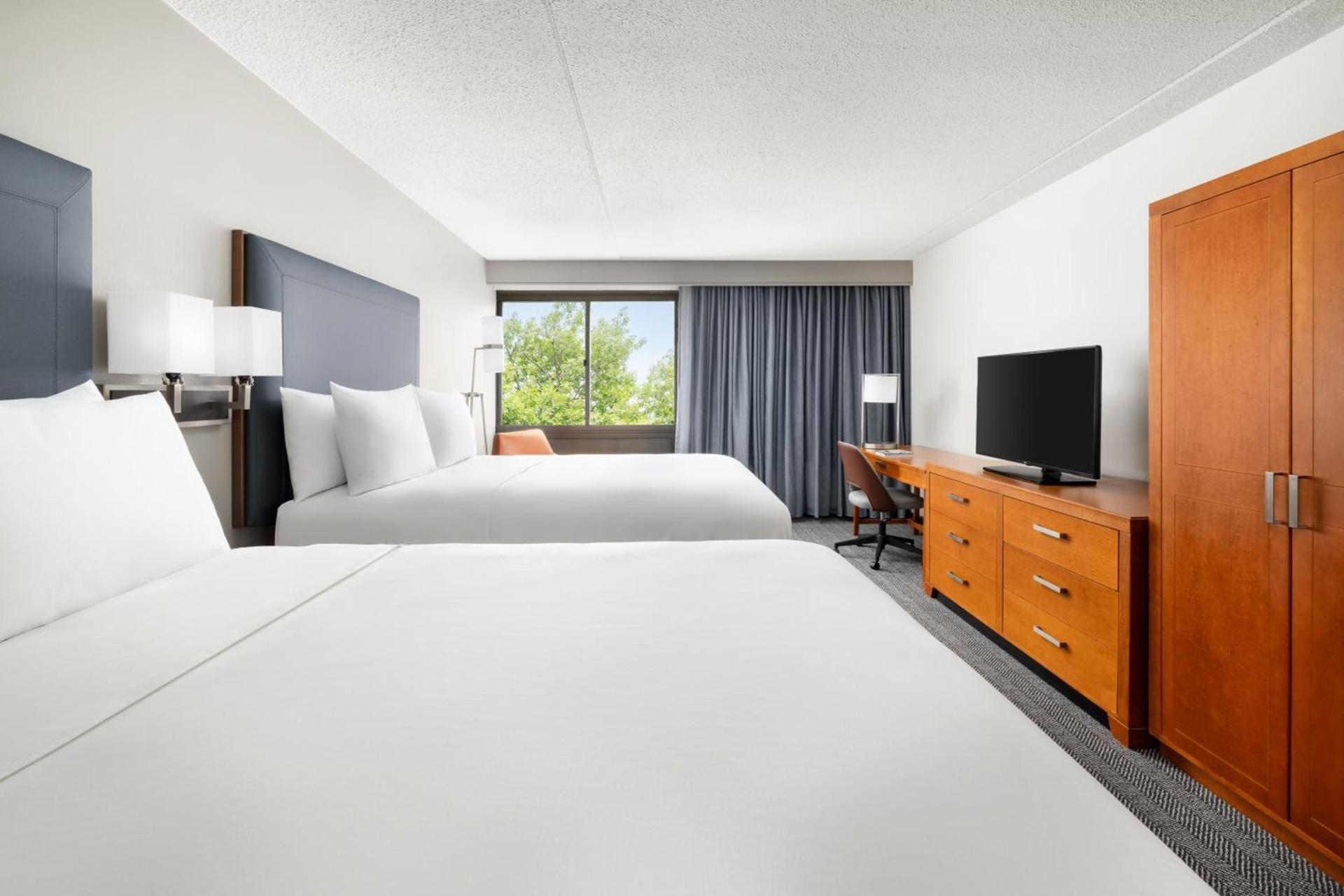 Courtyard by Marriott Montvale photo 47