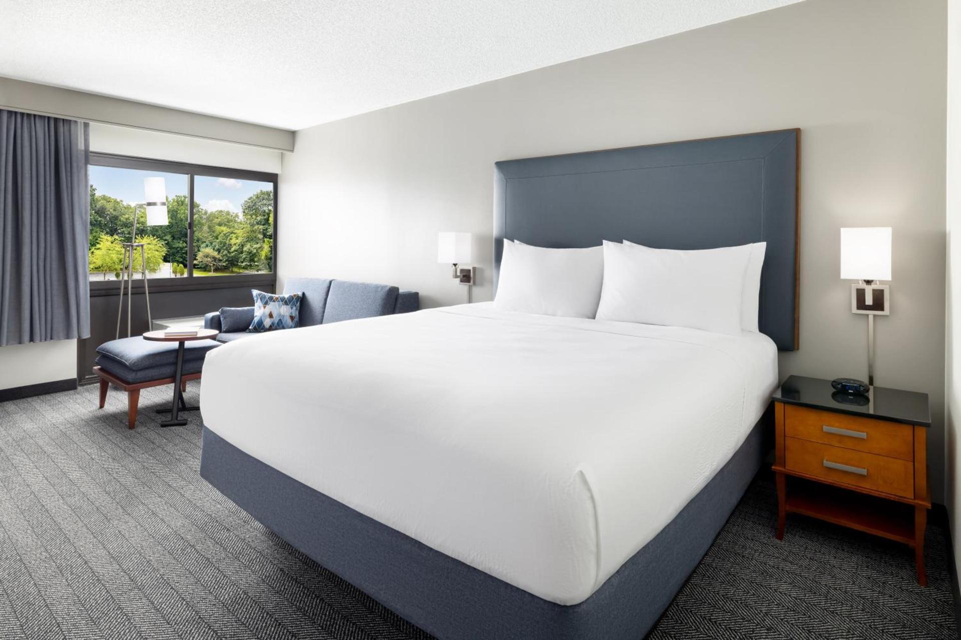 Courtyard by Marriott Montvale photo 41