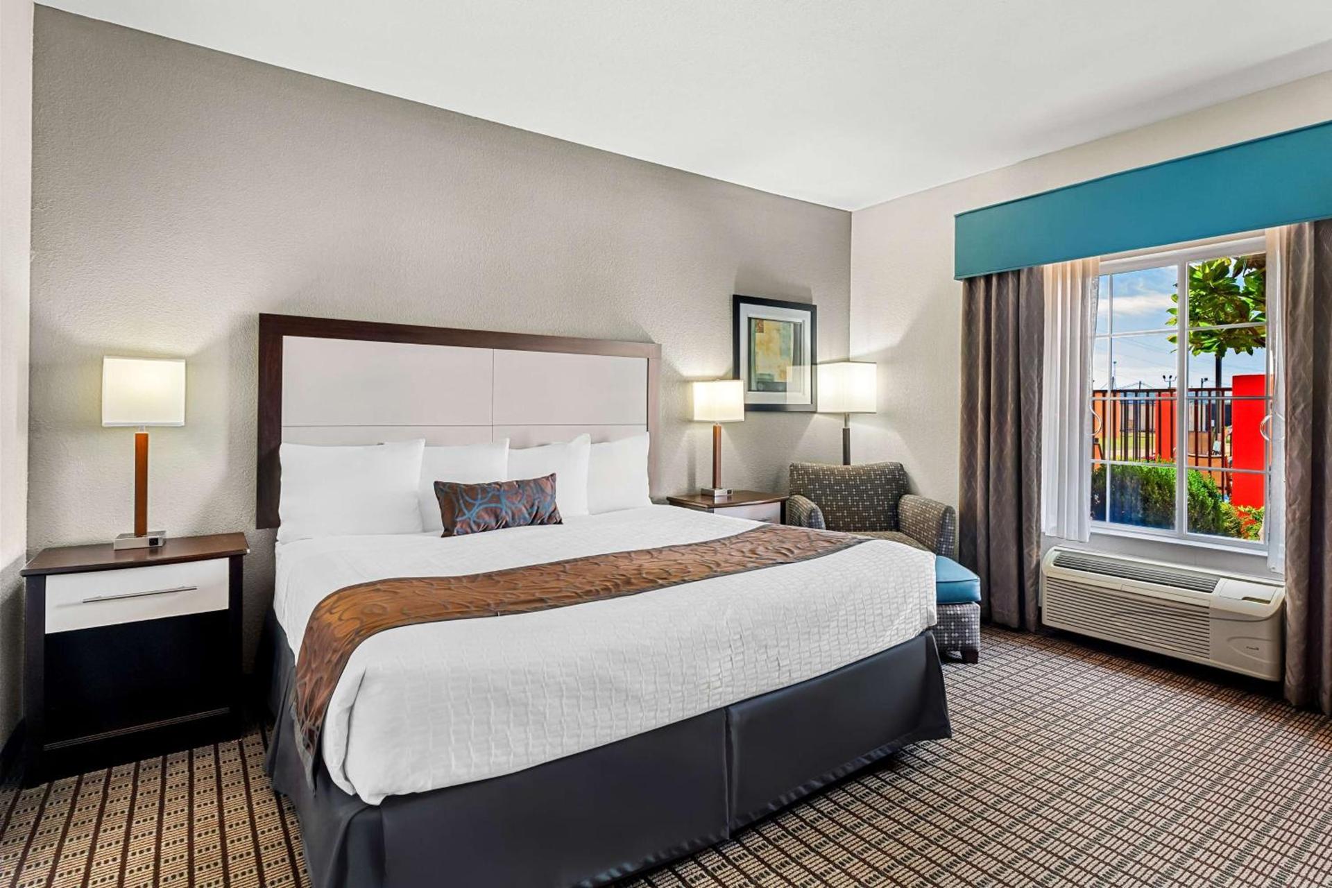 Best Western Plus - Magee Inn & Suites photo 5