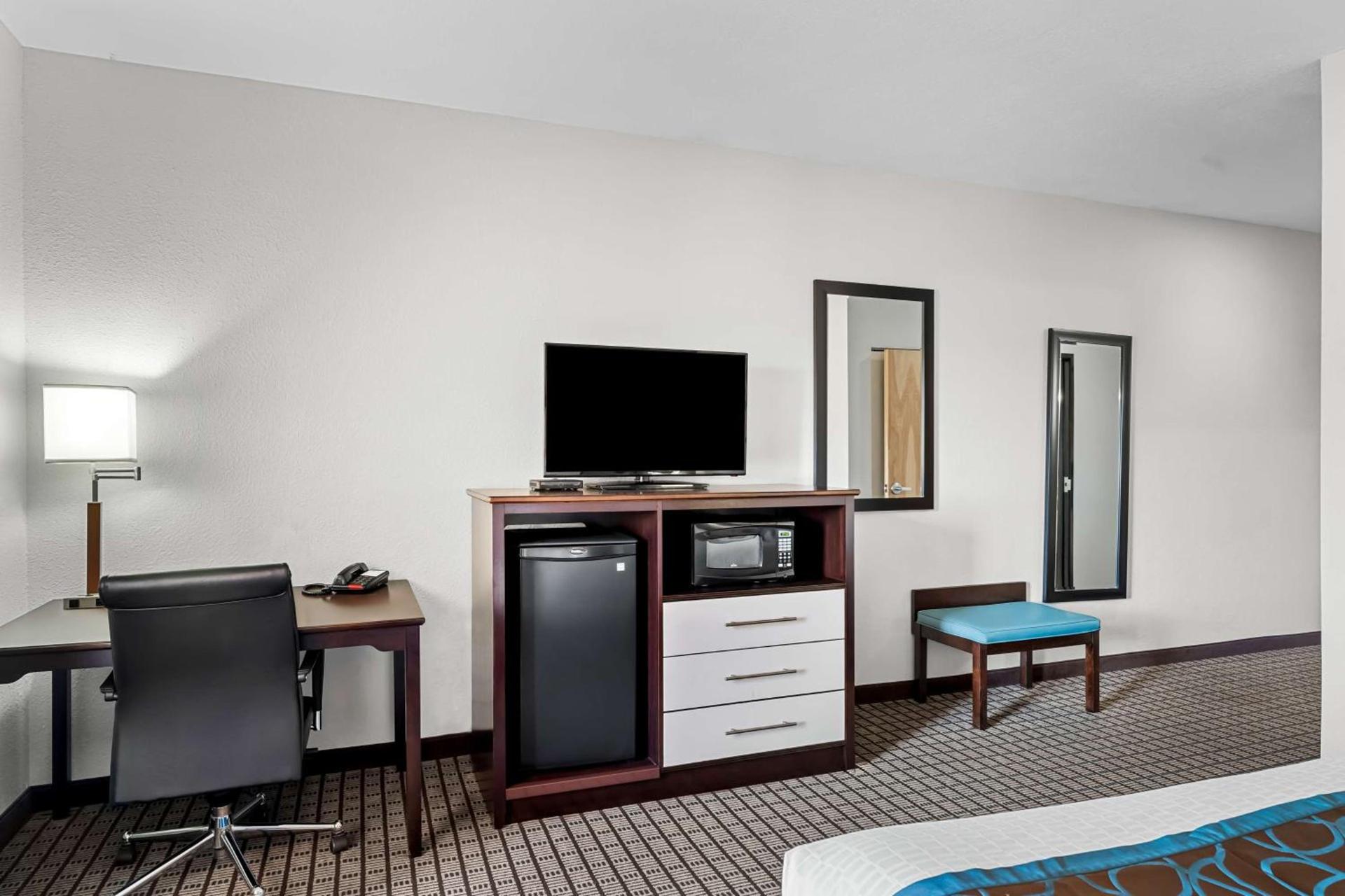 Best Western Plus - Magee Inn & Suites photo 12