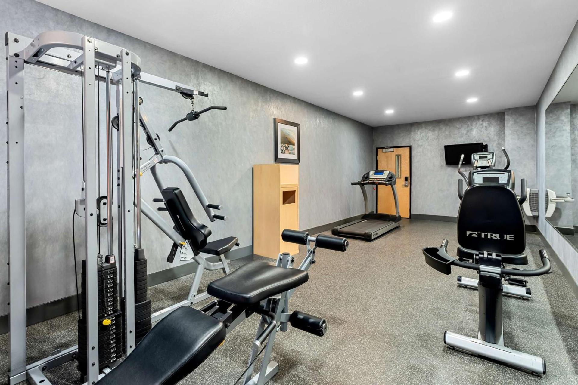 Best Western Plus - Magee Inn & Suites photo 24