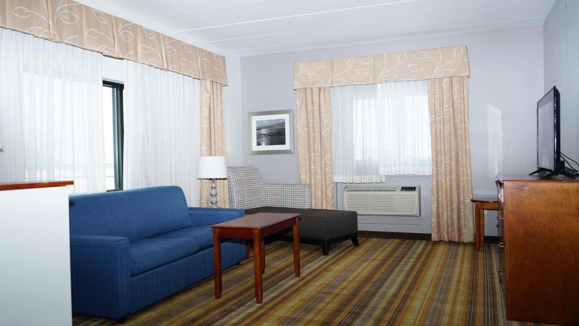 Harbor Pointe Inn PHL Airport photo 24