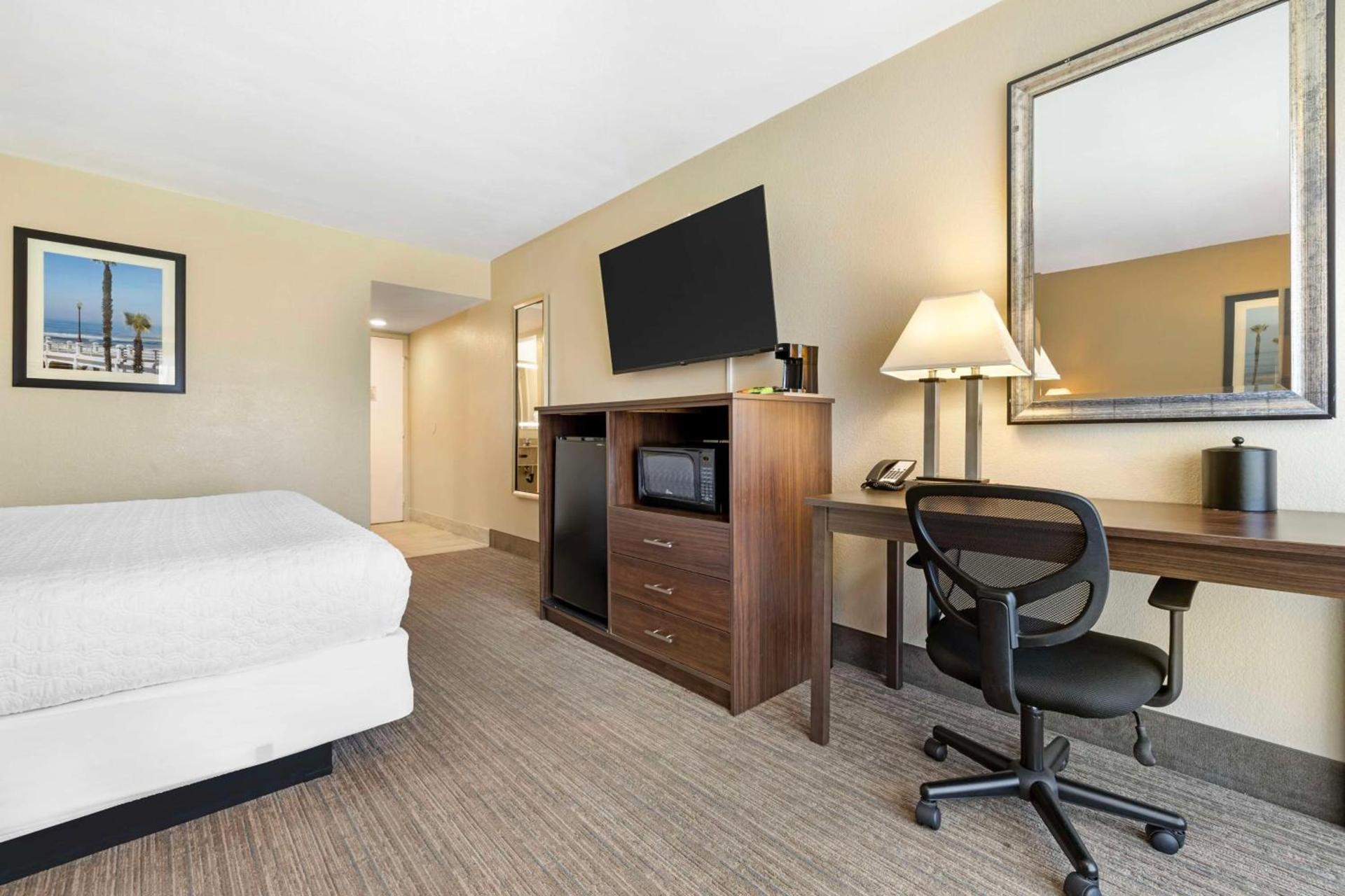 Best Western Oceanside Inn photo 26