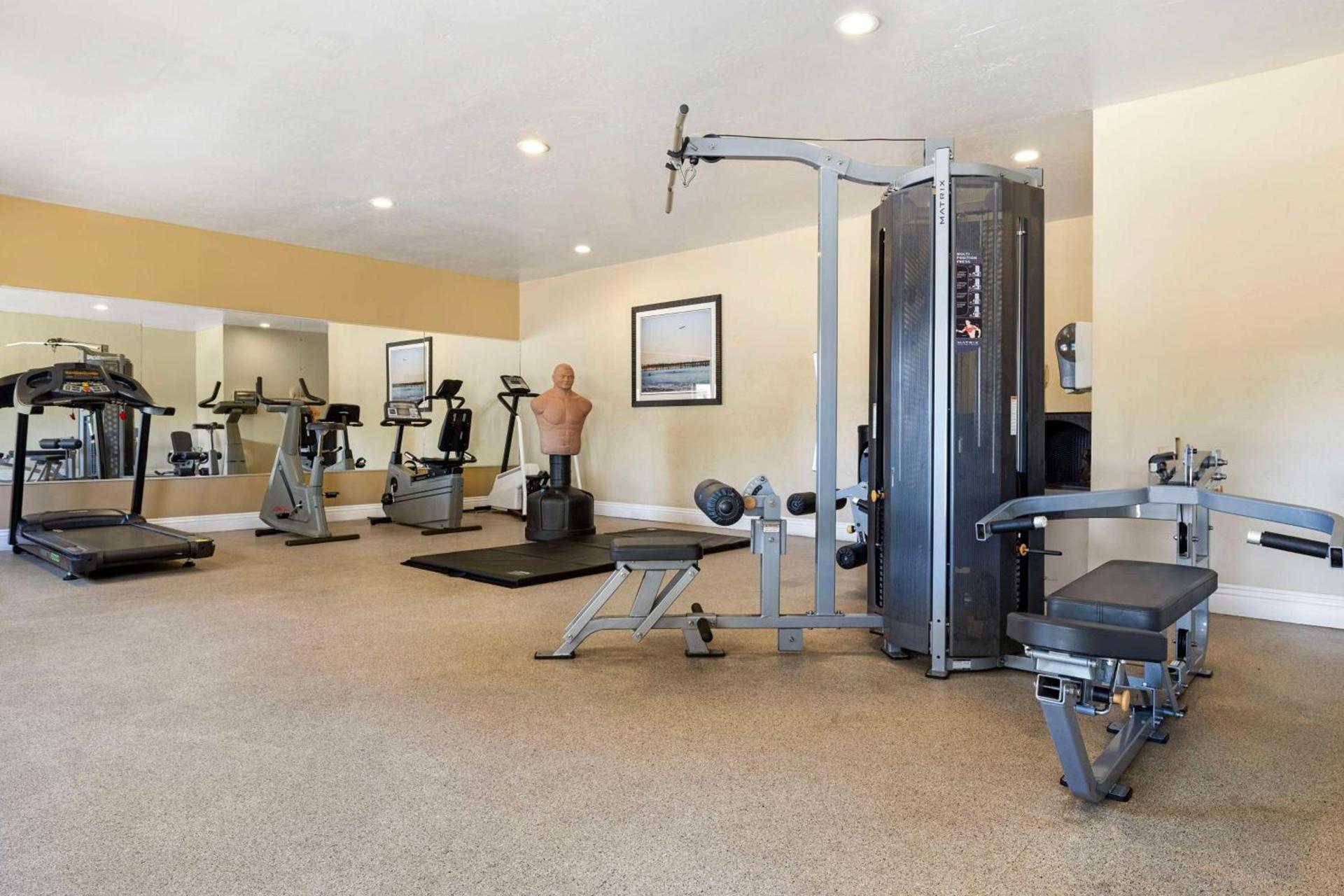 Best Western Oceanside Inn photo 36