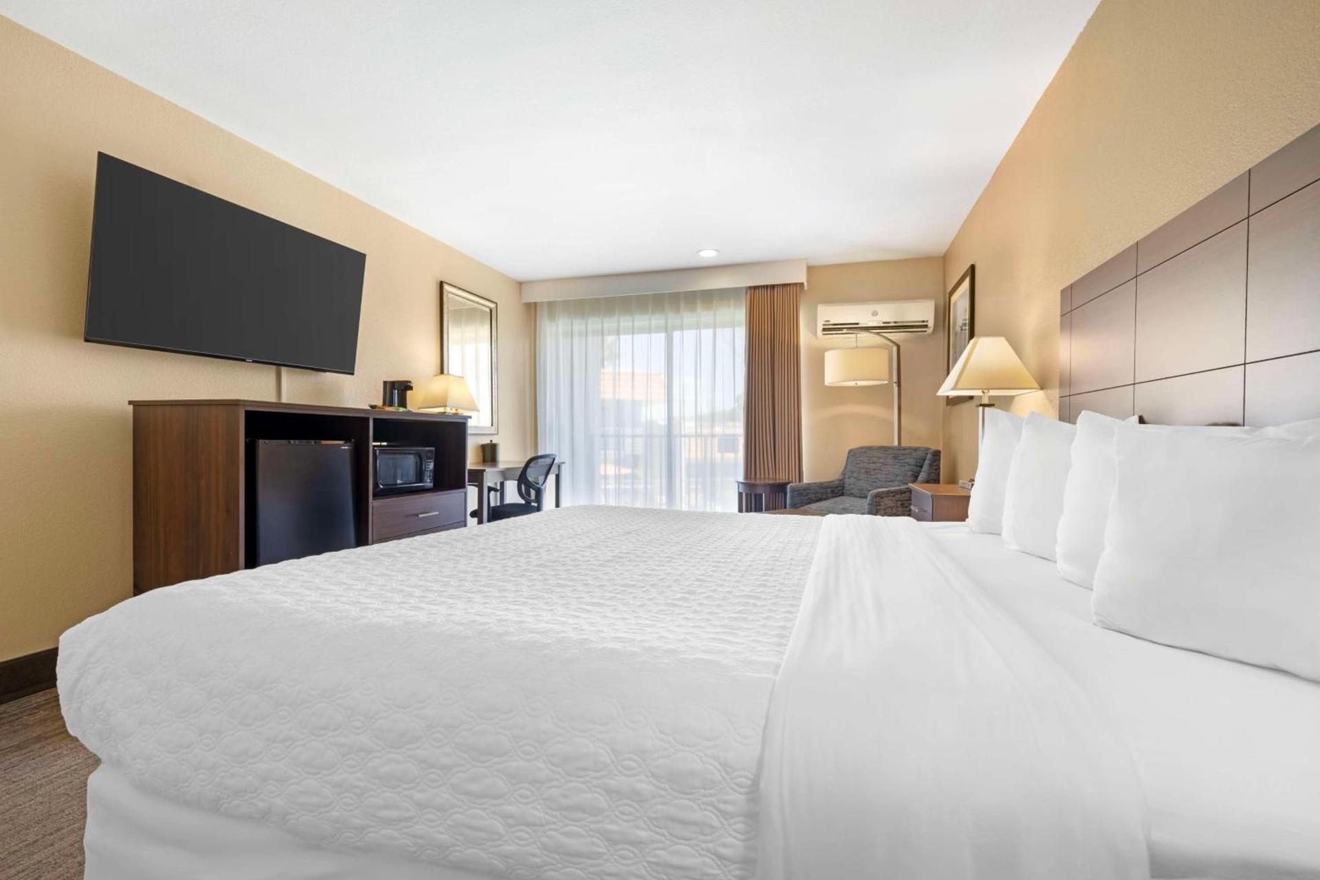 Best Western Oceanside Inn photo 24