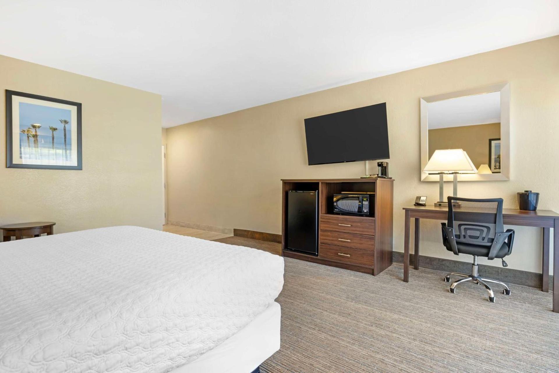 Best Western Oceanside Inn photo 16