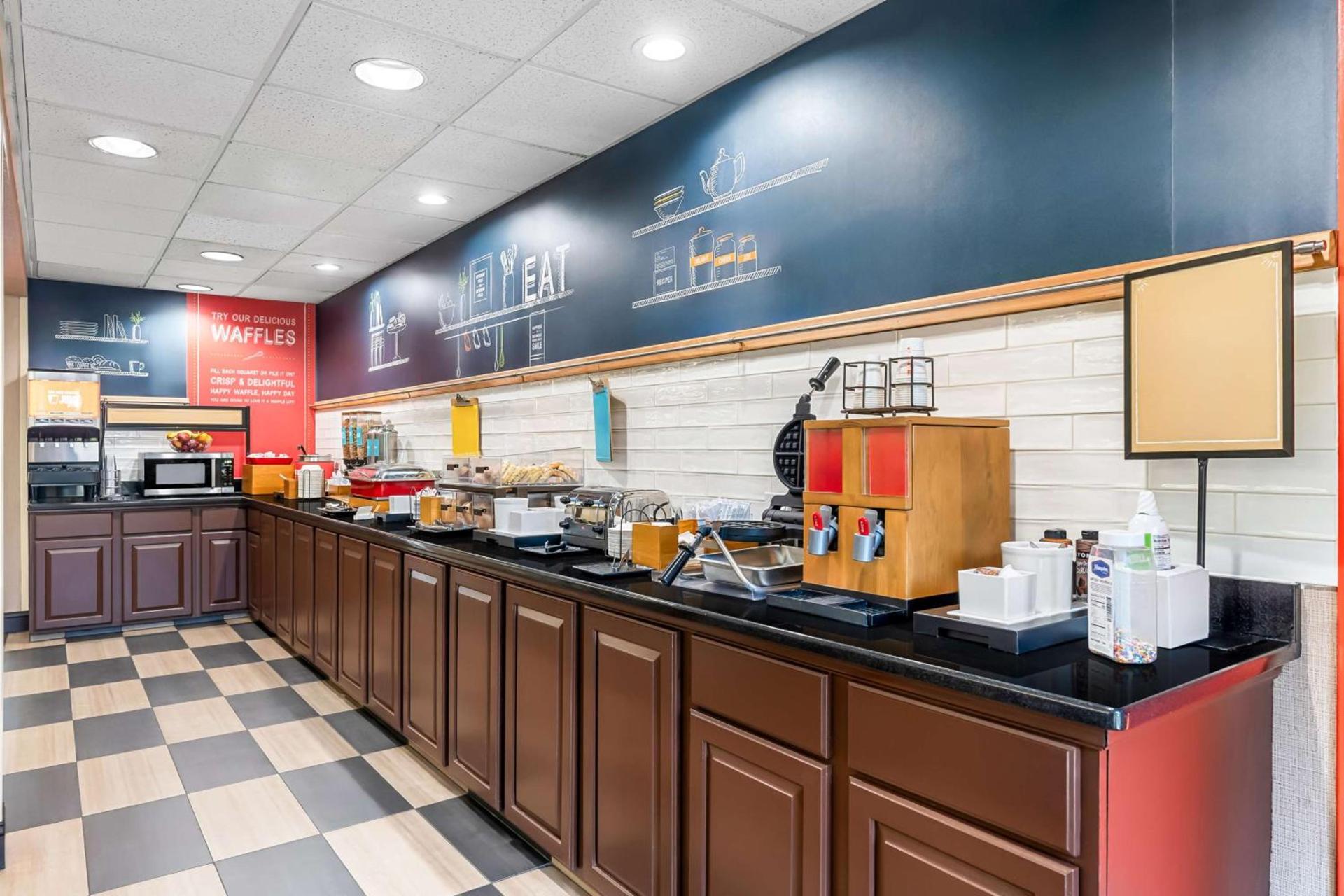 Hampton Inn Stroudsburg Poconos photo 8