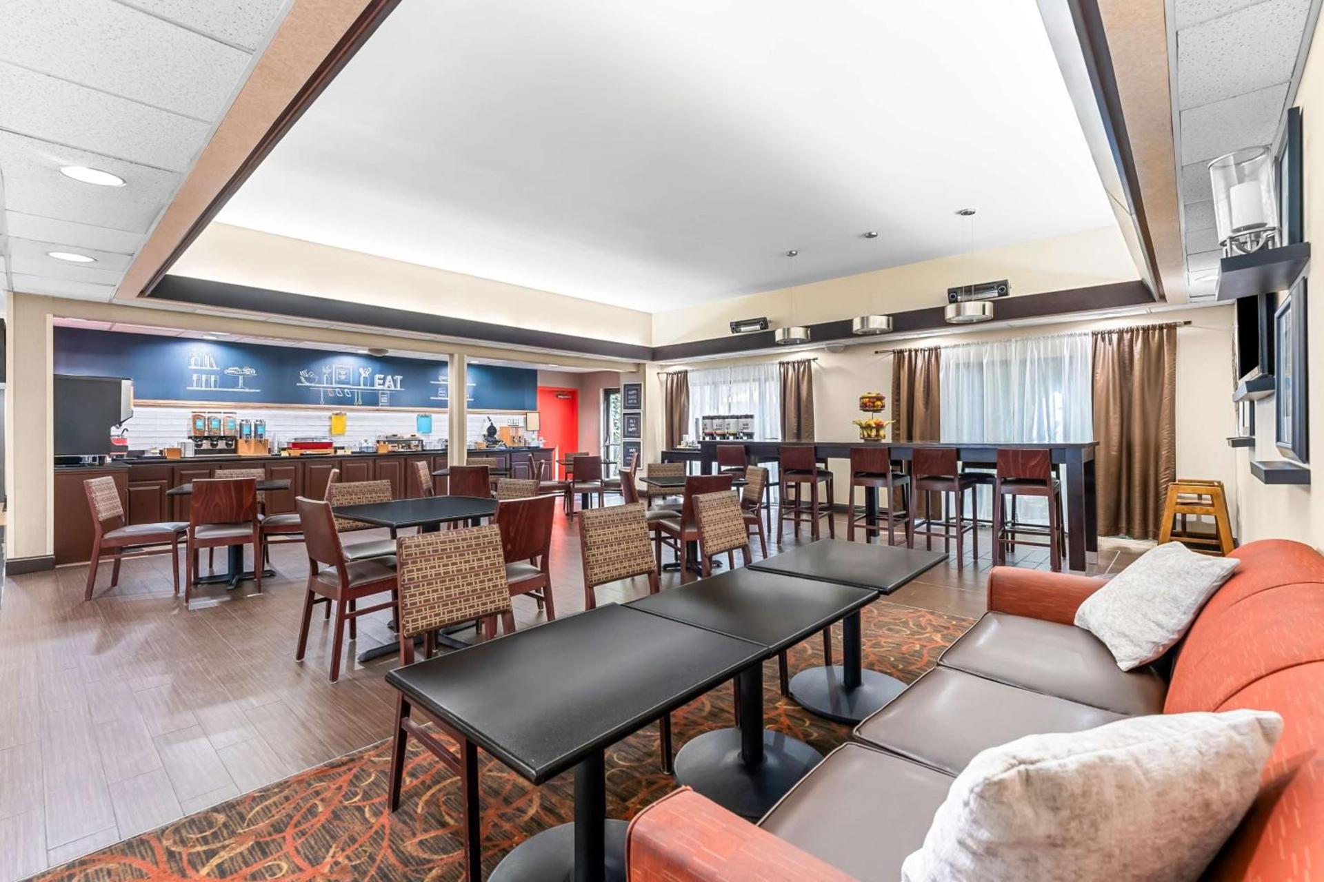Hampton Inn Stroudsburg Poconos photo 11