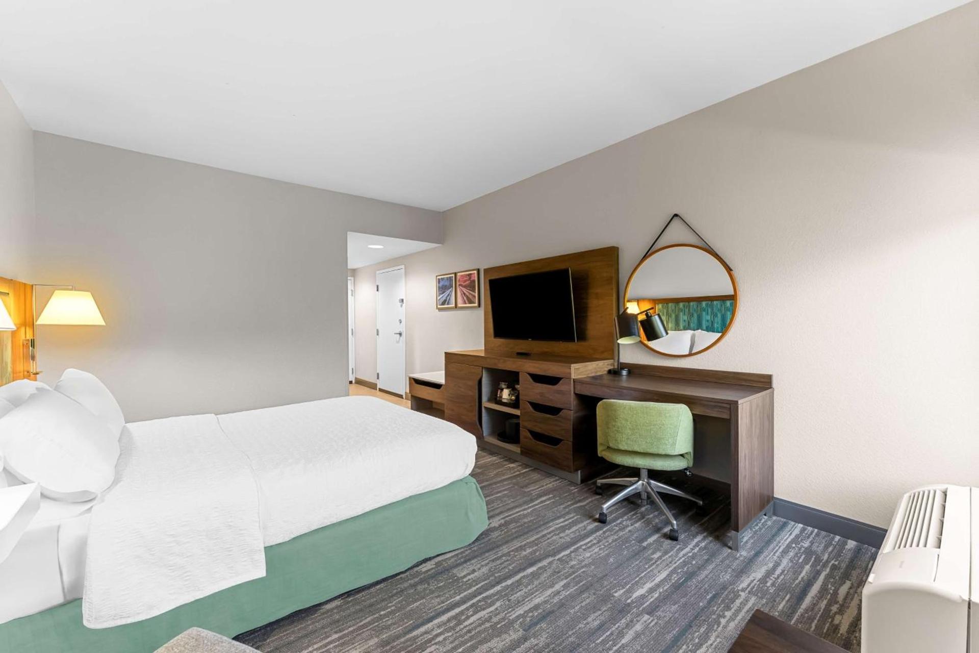 Hampton Inn Stroudsburg Poconos photo 17