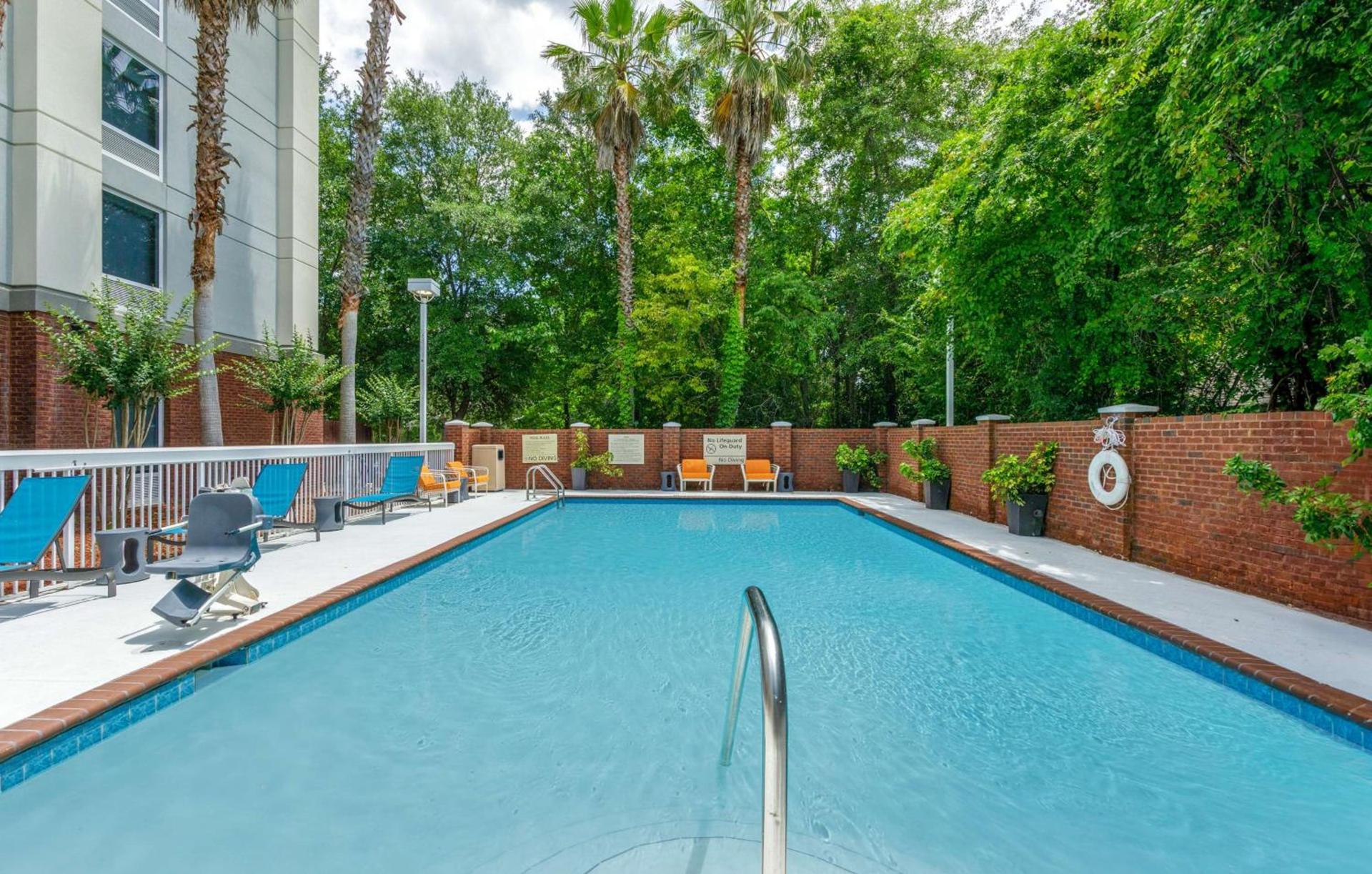 Hampton Inn & Suites Tallahassee I-10-Thomasville Road photo 6