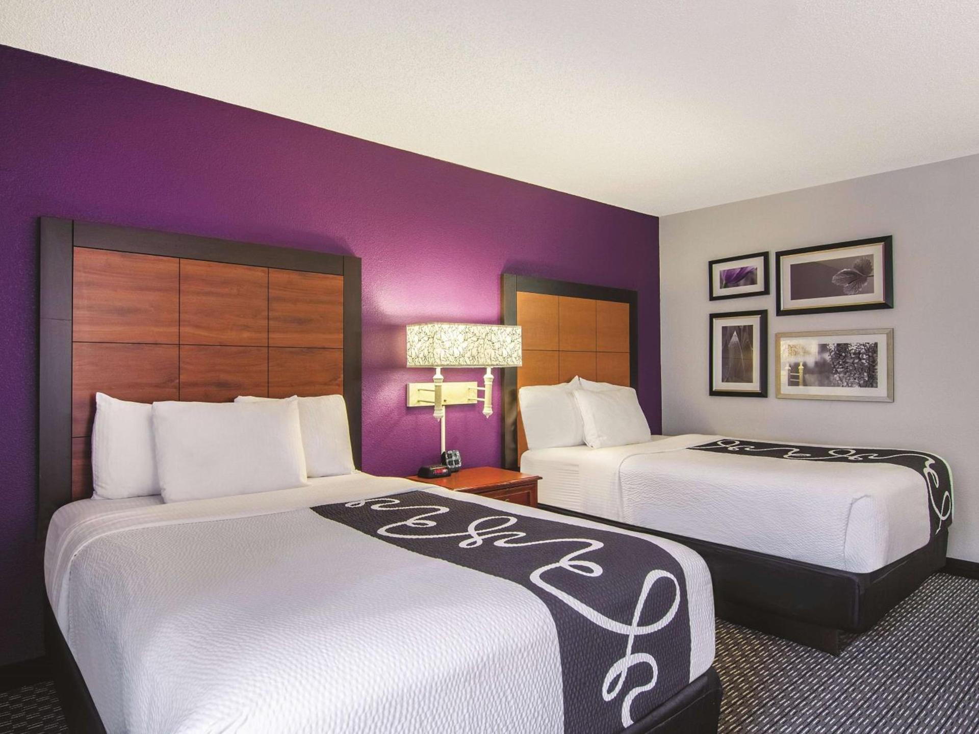 Wingate by Wyndham Brunswick GA I-95 photo 11