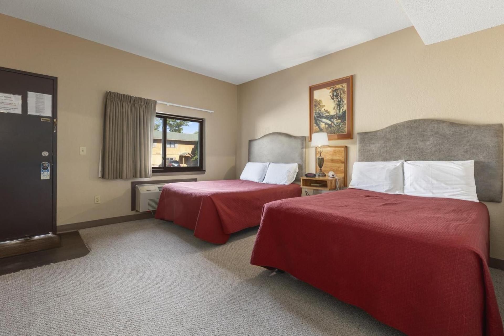 Commander Motel photo 2