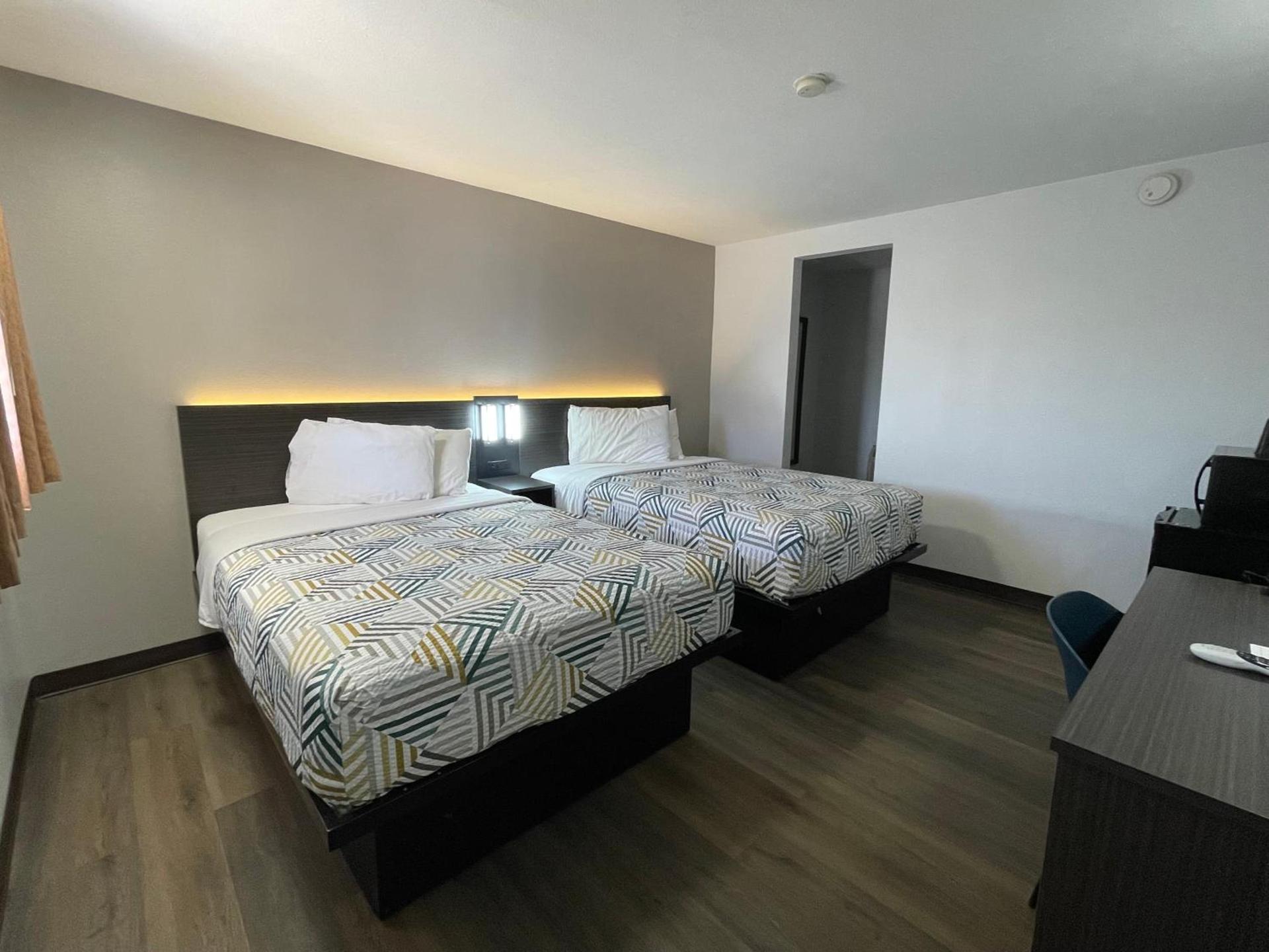 Motel 6 Artesia, NM photo 16