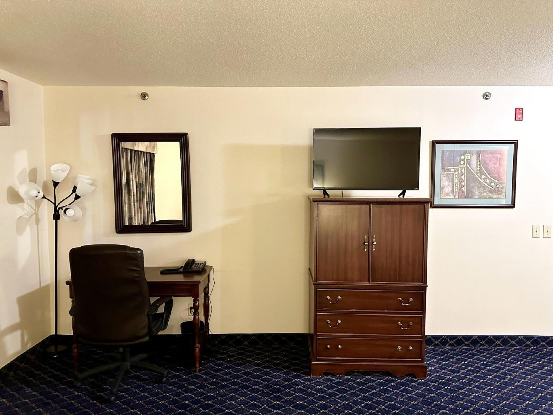Baldwin Inn & Suites, SureStay Collection by Best Western photo 14