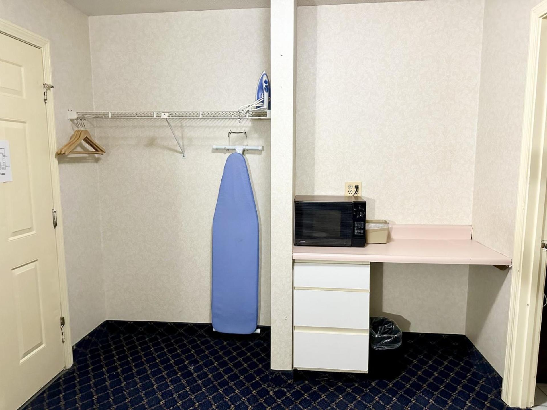 Baldwin Inn & Suites, SureStay Collection by Best Western photo 22