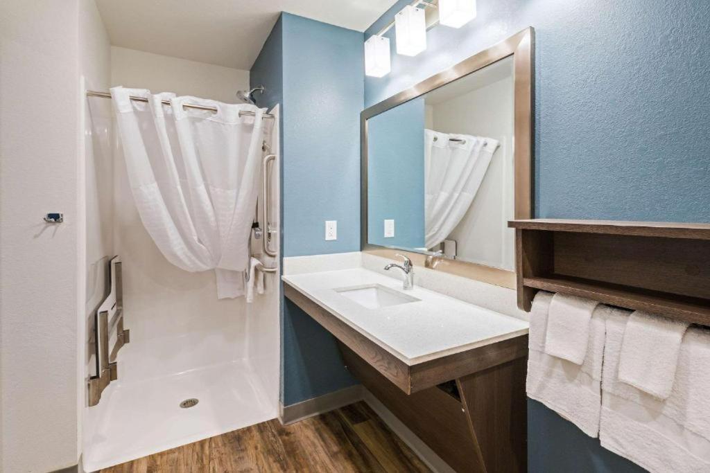 WoodSpring Suites Broken Arrow photo 34