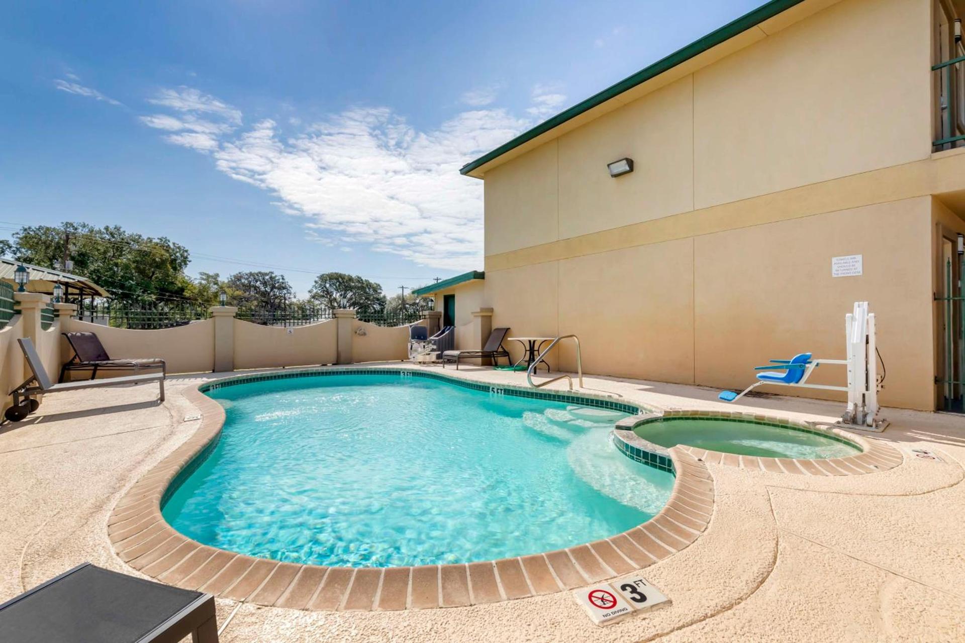 Best Western Executive Inn photo 3