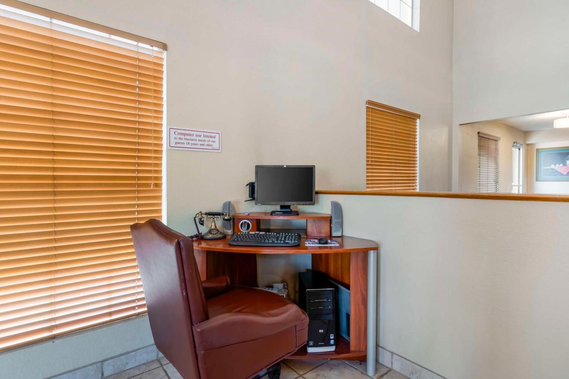 Best Western Executive Inn photo 13