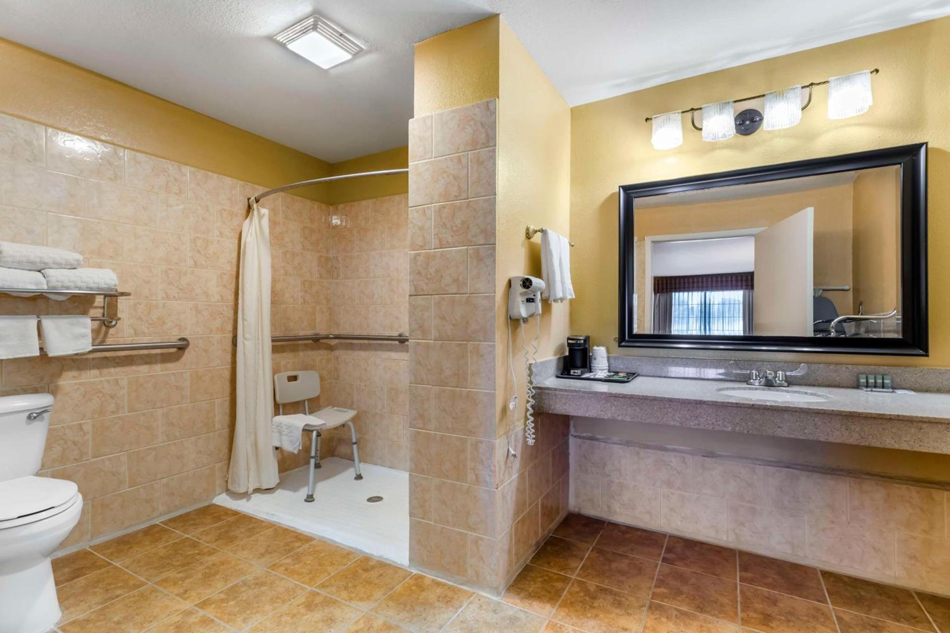 Best Western Executive Inn photo 12