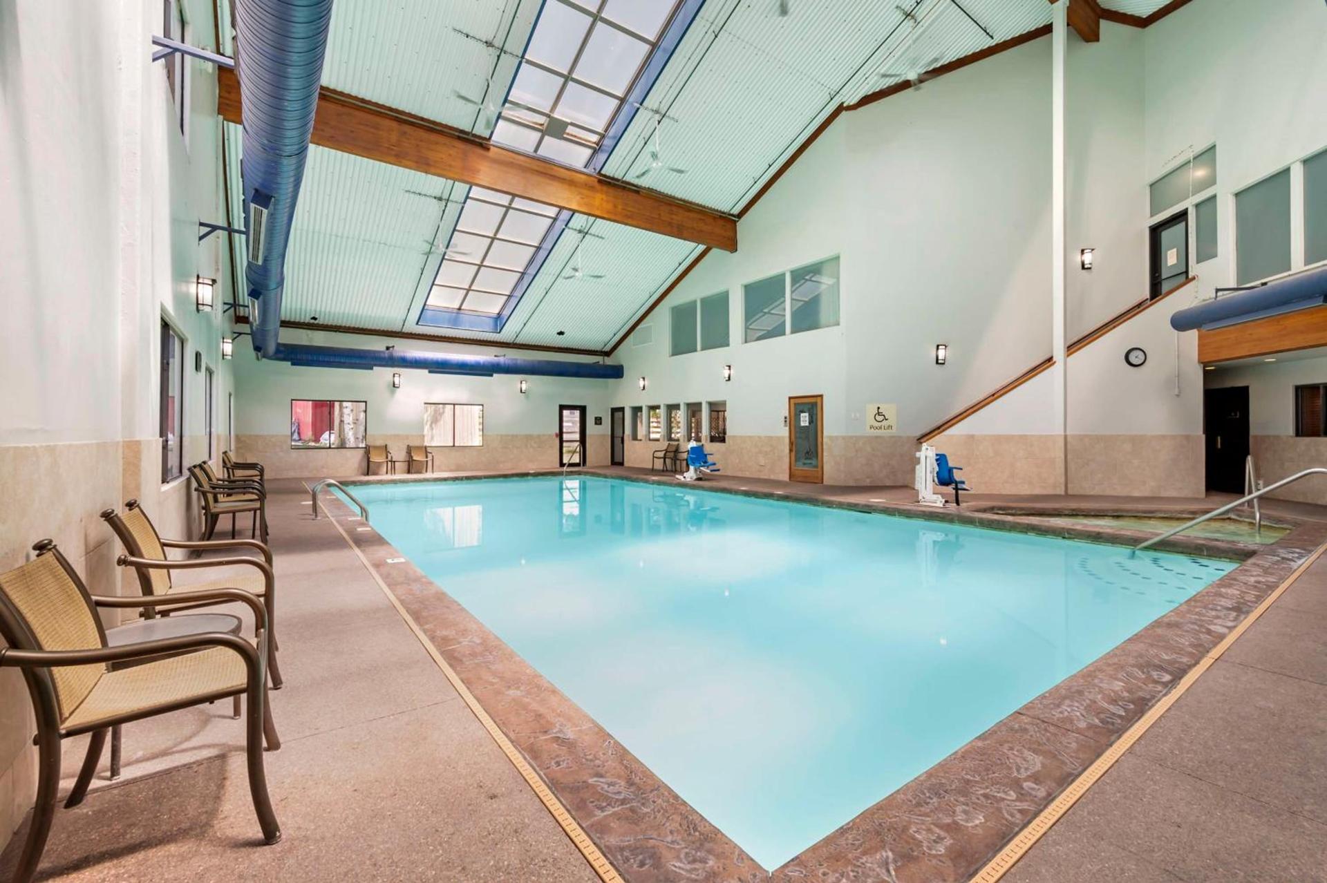 Best Western Plus Eagle Vail Airport photo 6