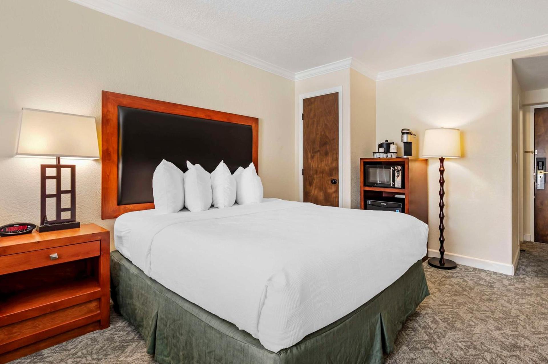 Best Western Plus Eagle Vail Airport photo 13