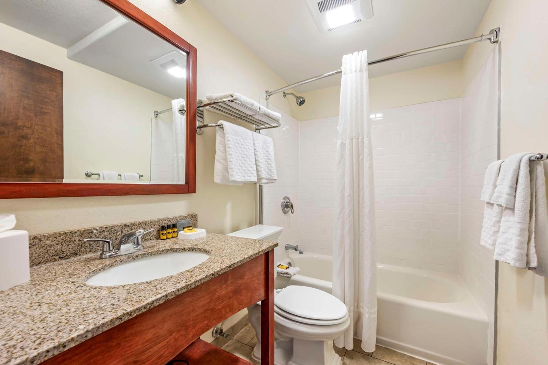 Best Western Plus Eagle Vail Airport photo 15