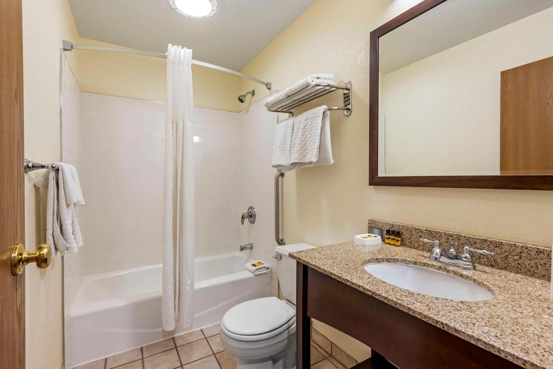 Best Western Plus Eagle Vail Airport photo 16