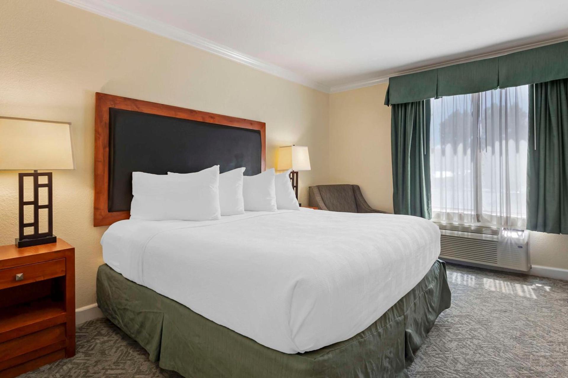 Best Western Plus Eagle Vail Airport photo 21