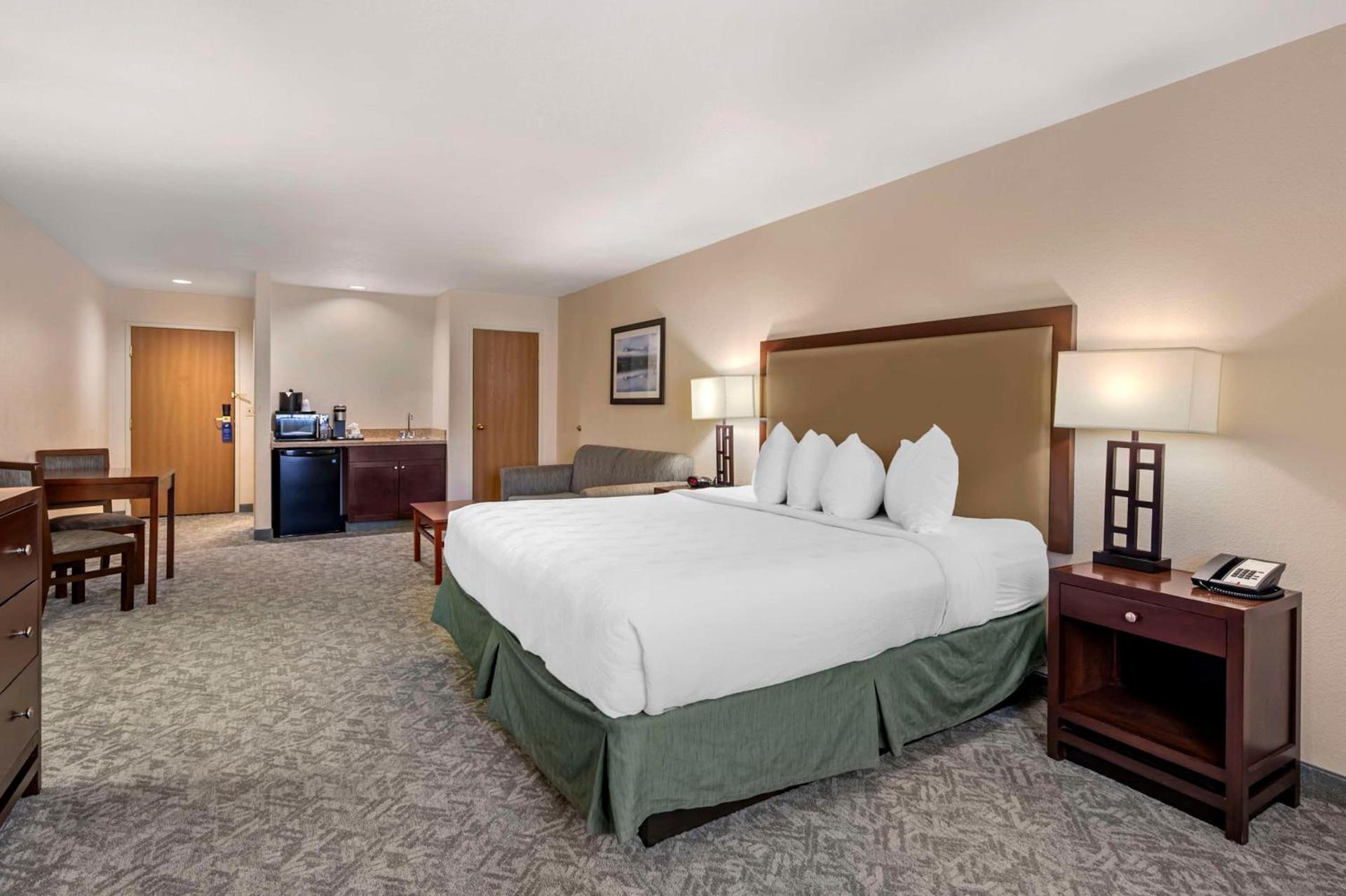 Best Western Plus Eagle Vail Airport photo 30