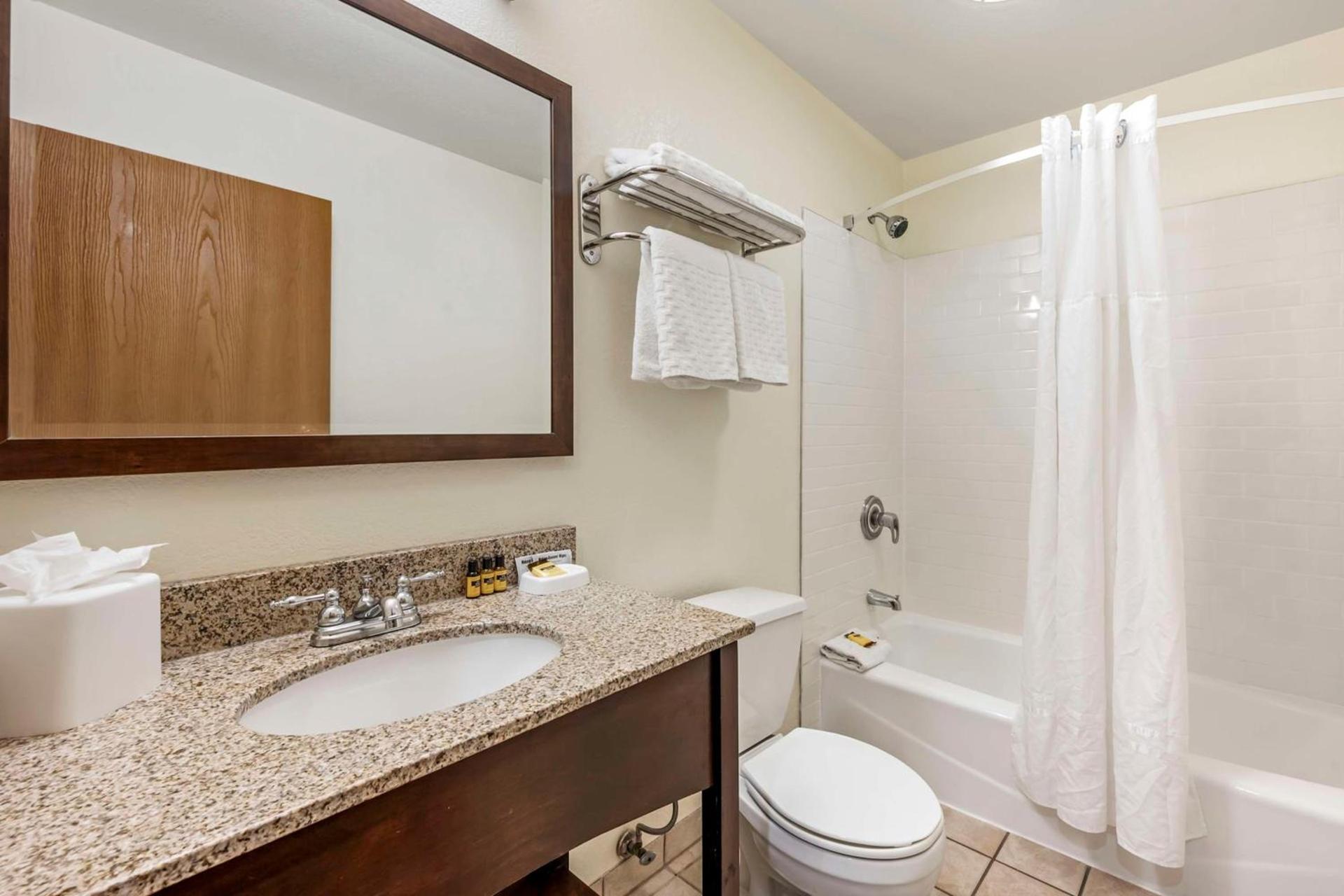 Best Western Plus Eagle Vail Airport photo 31