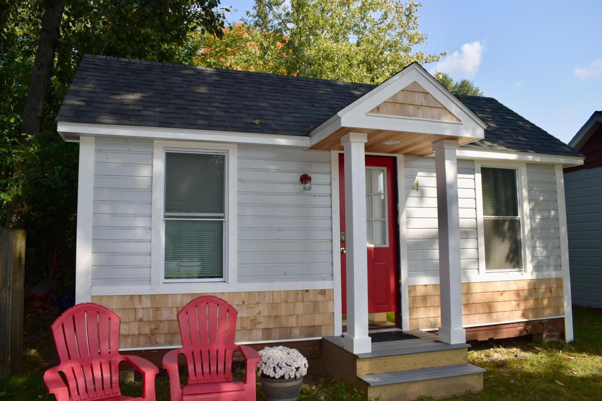 Saratoga Cabins photo 5