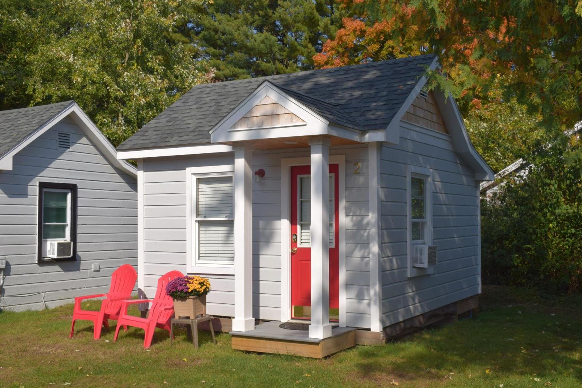 Saratoga Cabins photo 2