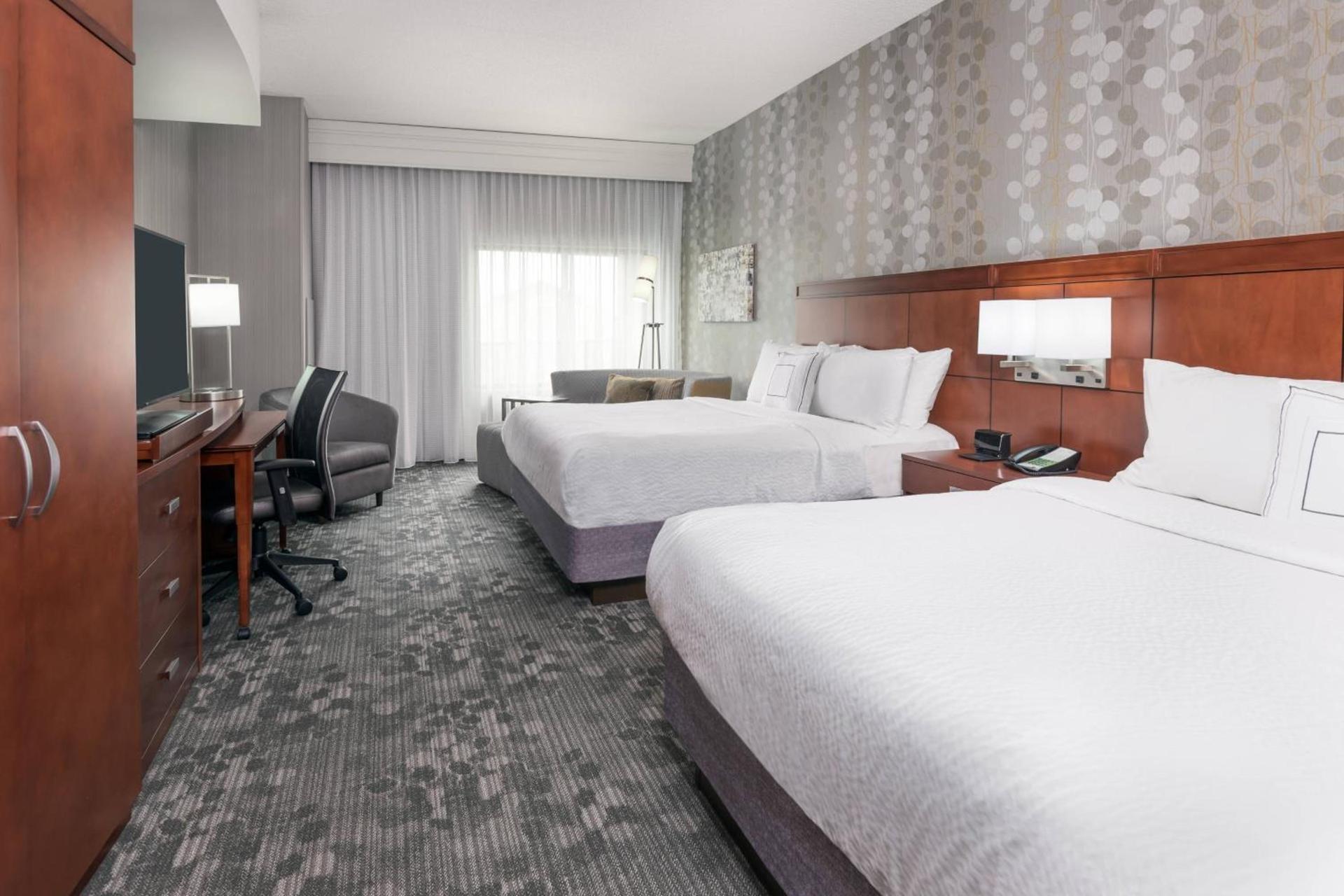 Courtyard by Marriott Buffalo Airport photo 7