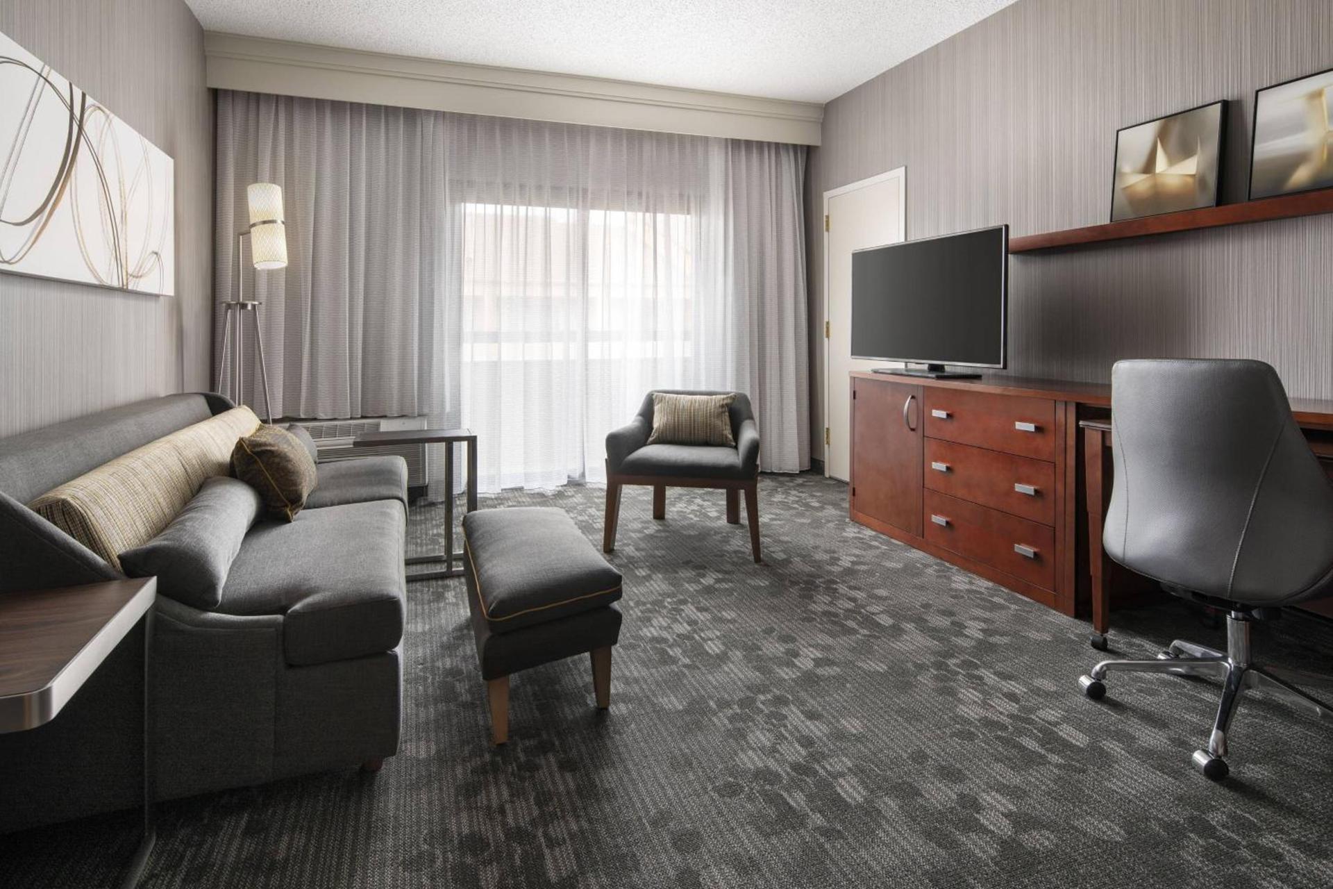 Courtyard by Marriott Boulder photo 16