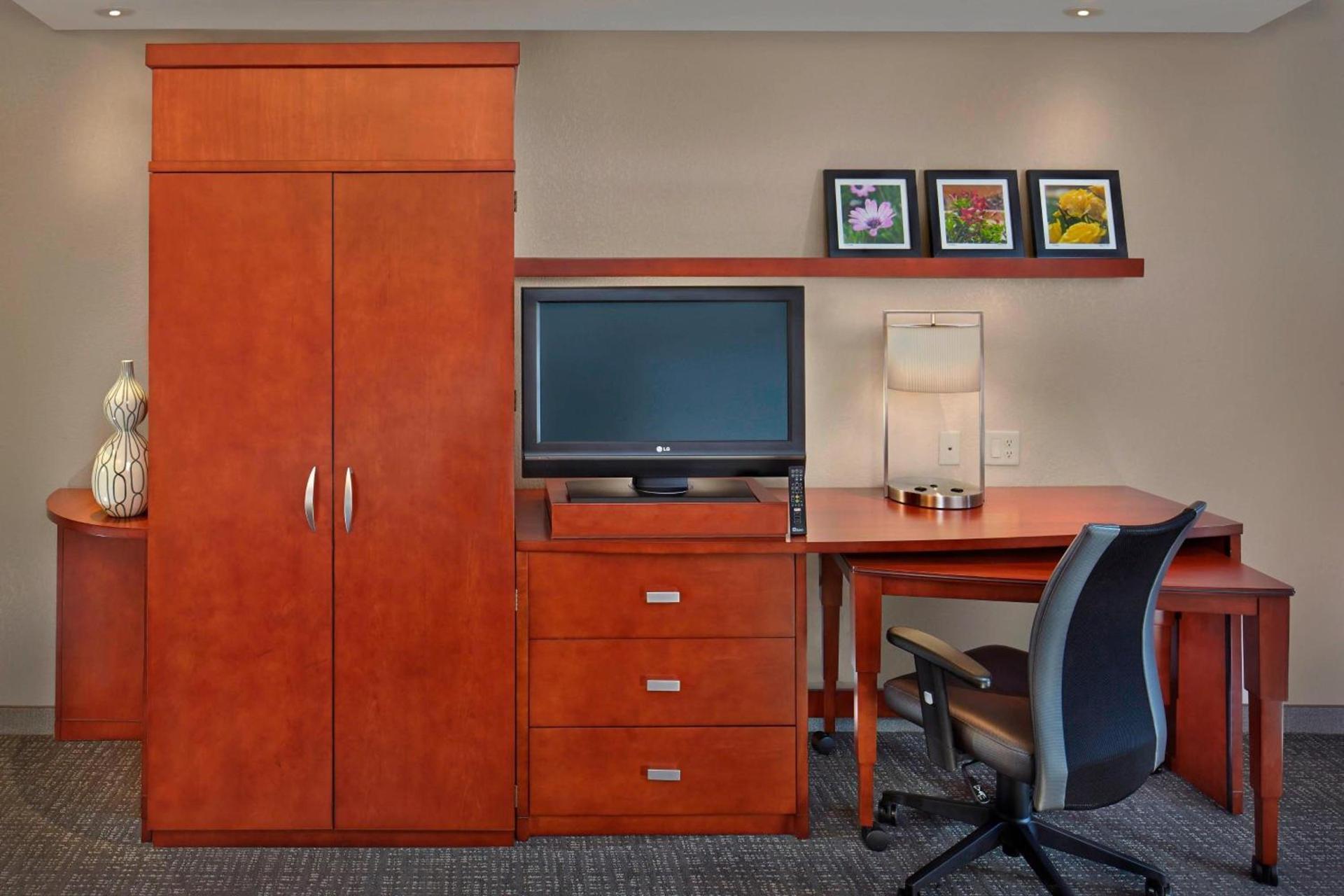 Courtyard by Marriott Stuart photo 15