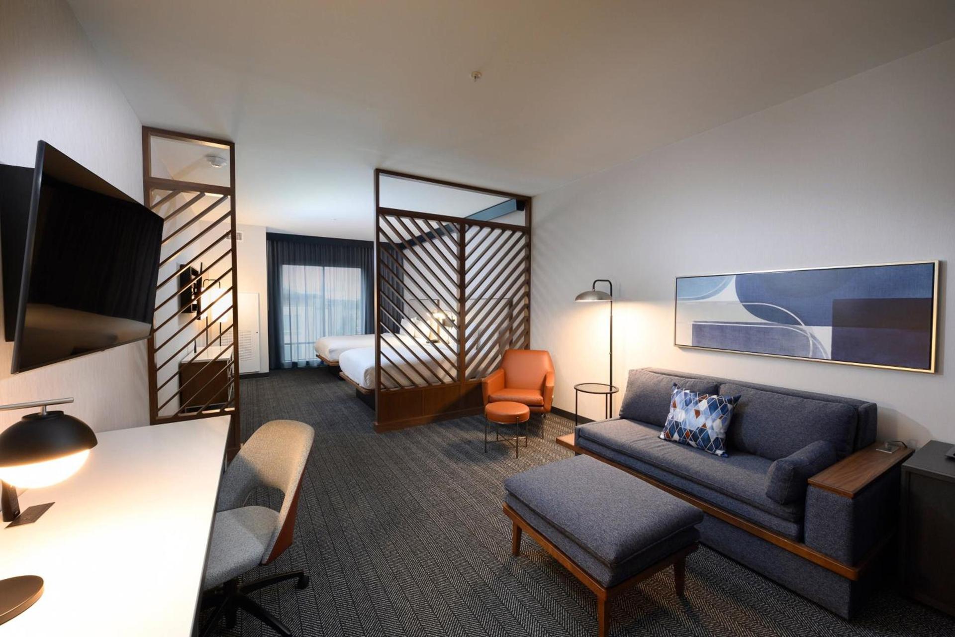 Courtyard by Marriott Charlotte Waverly photo 4