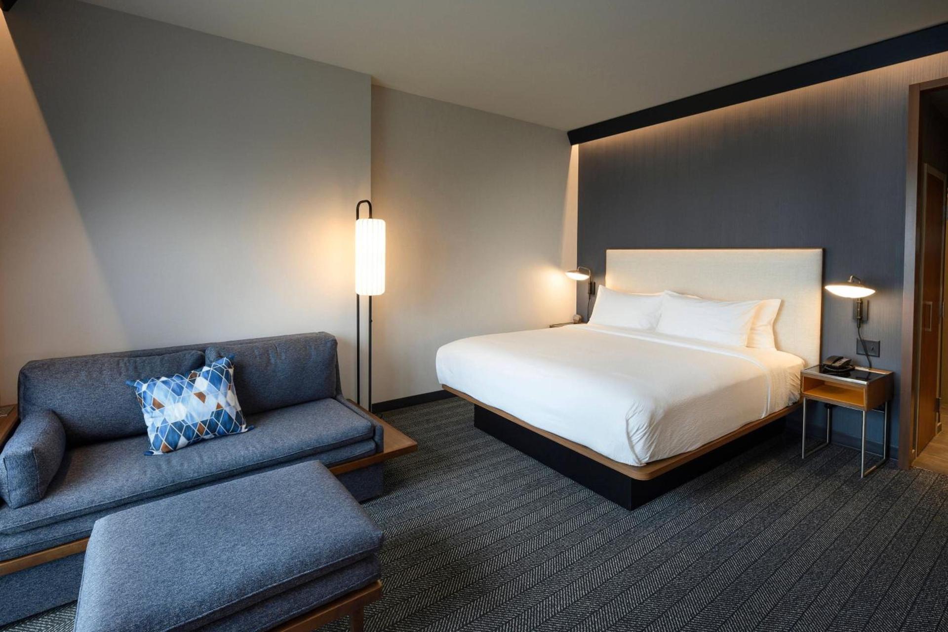 Courtyard by Marriott Charlotte Waverly photo 12