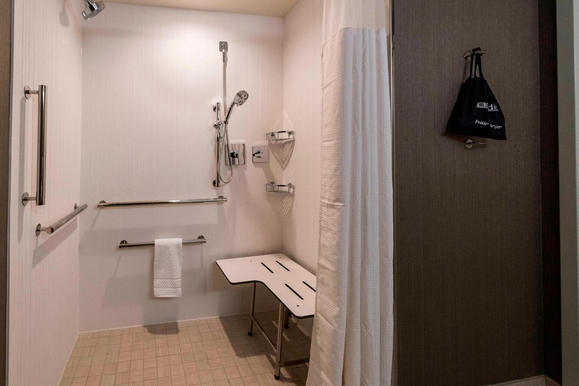 Courtyard by Marriott Tampa Northwest/Veterans Expressway photo 14