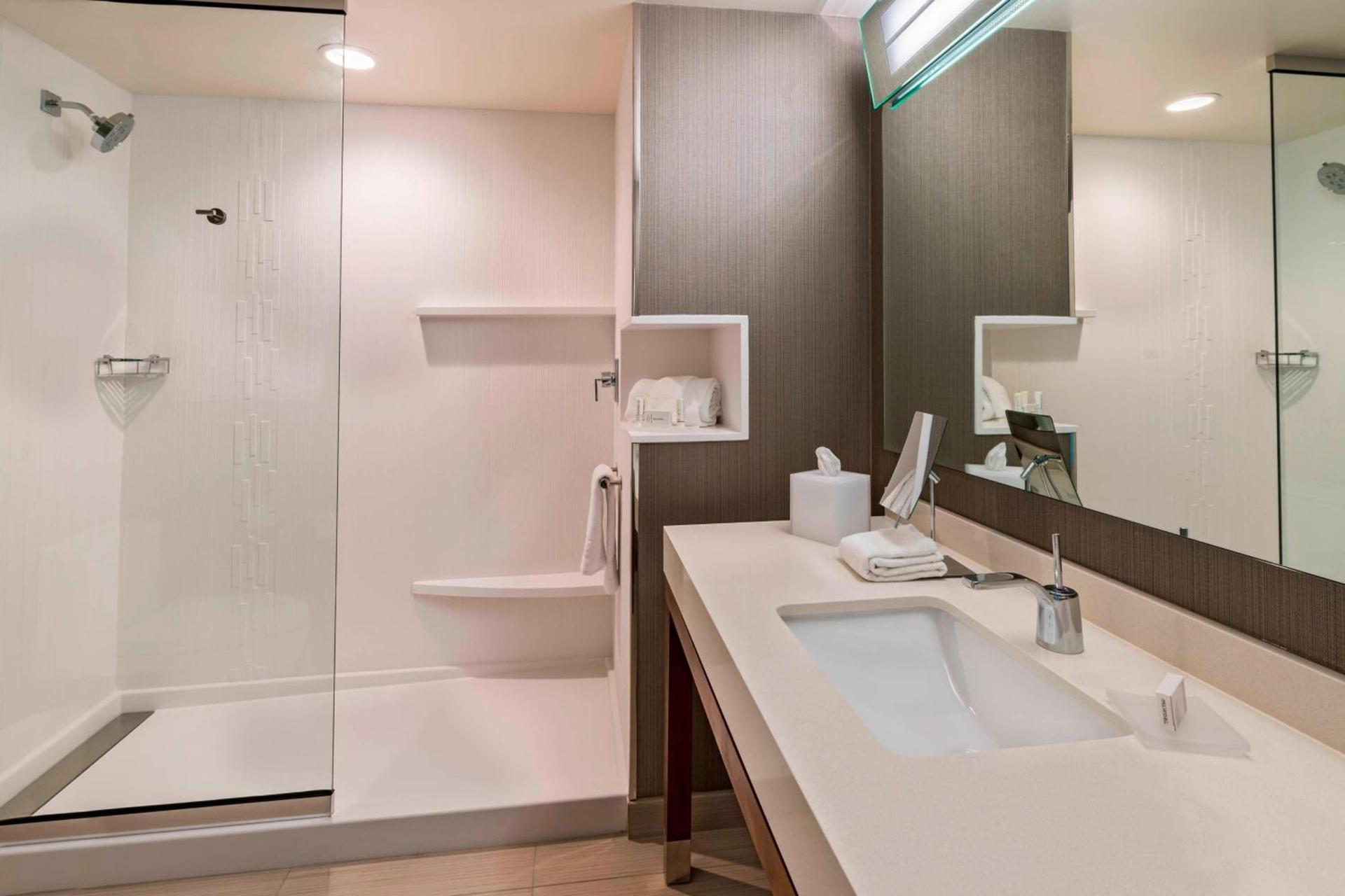 Courtyard by Marriott Tampa Northwest/Veterans Expressway photo 13