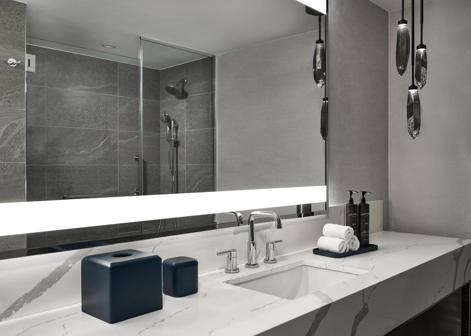 Hotel Alpenrock Breckenridge, Curio Collection by Hilton photo 3