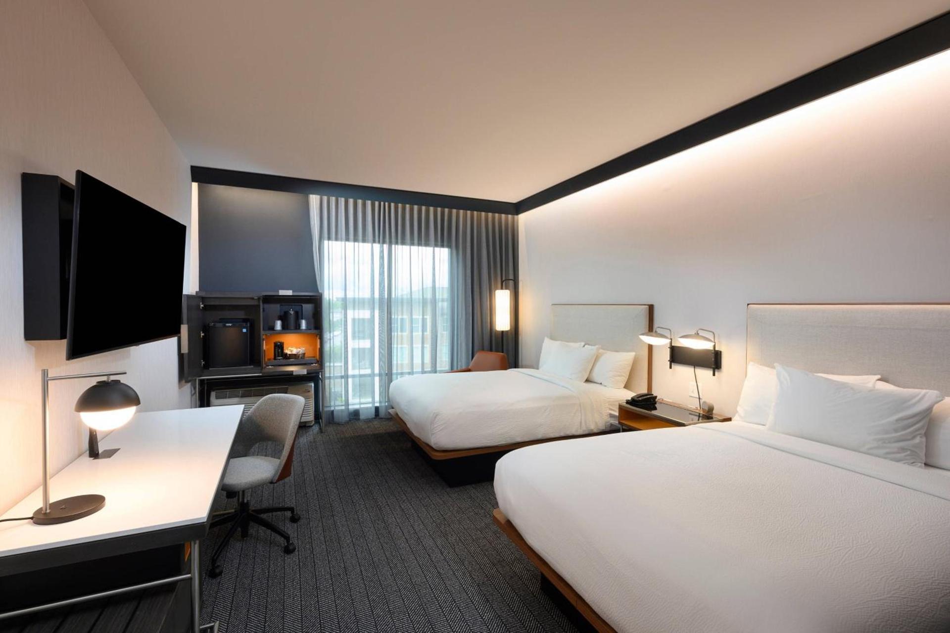 Courtyard by Marriott Charlotte Waverly photo 6