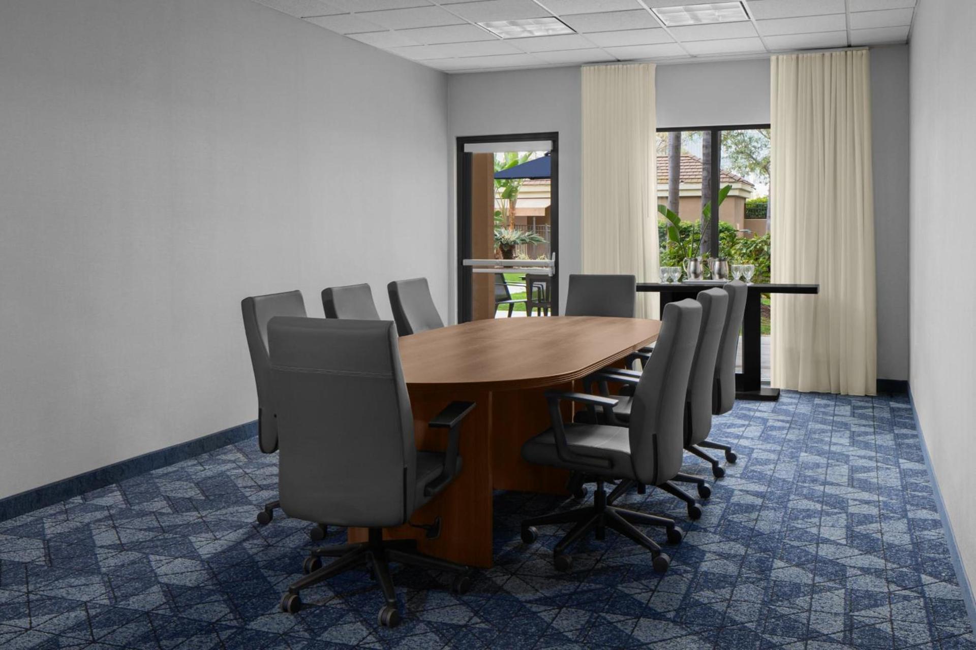 Courtyard by Marriott San Diego Central photo 68