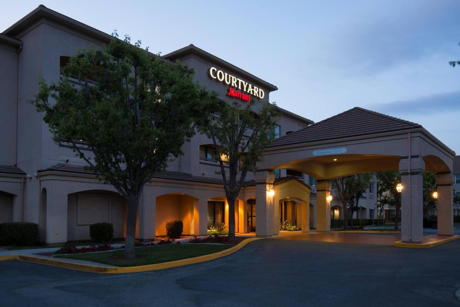 Courtyard by Marriott San Jose South/Morgan Hill photo 2