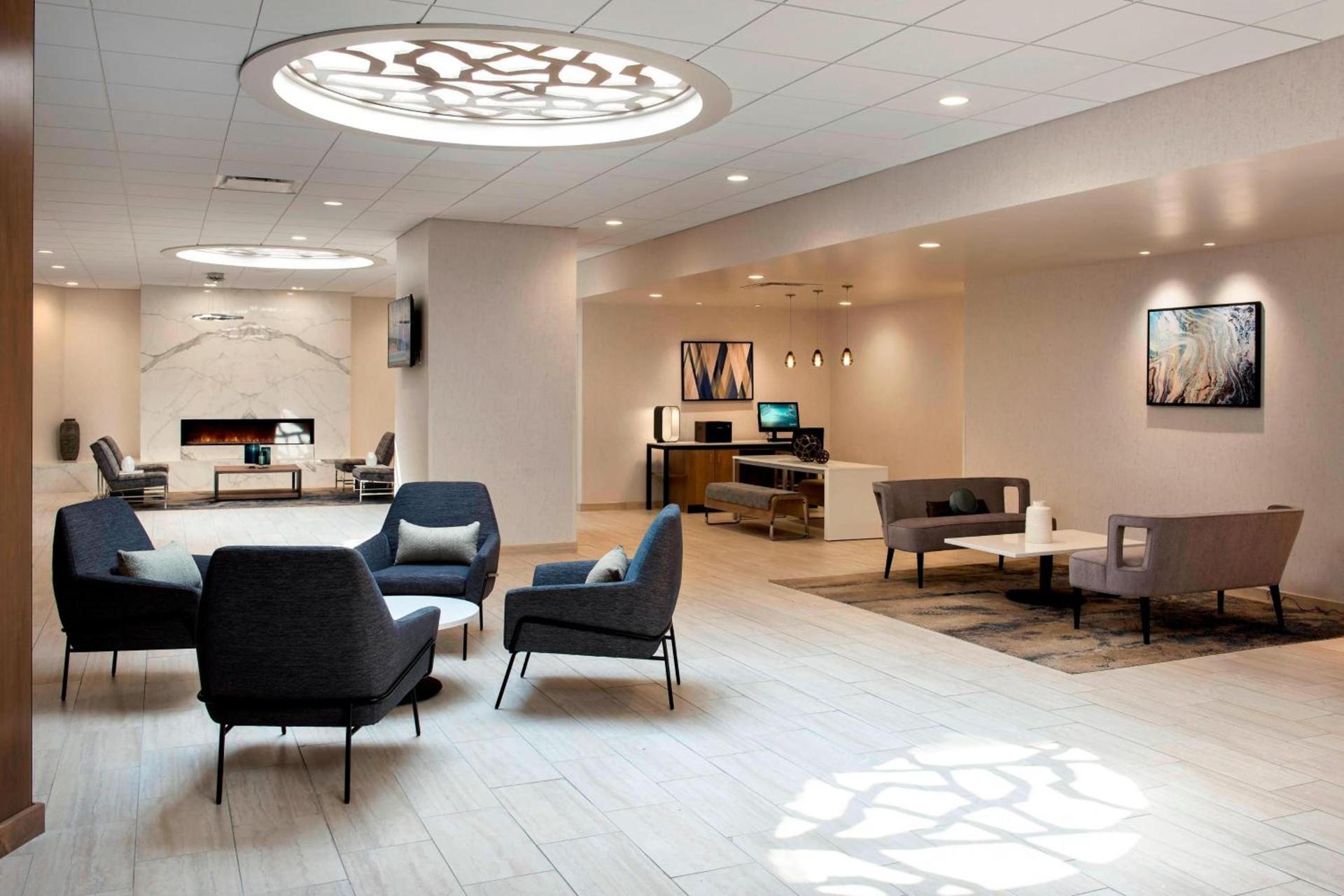 Delta Hotels by Marriott Utica photo 25
