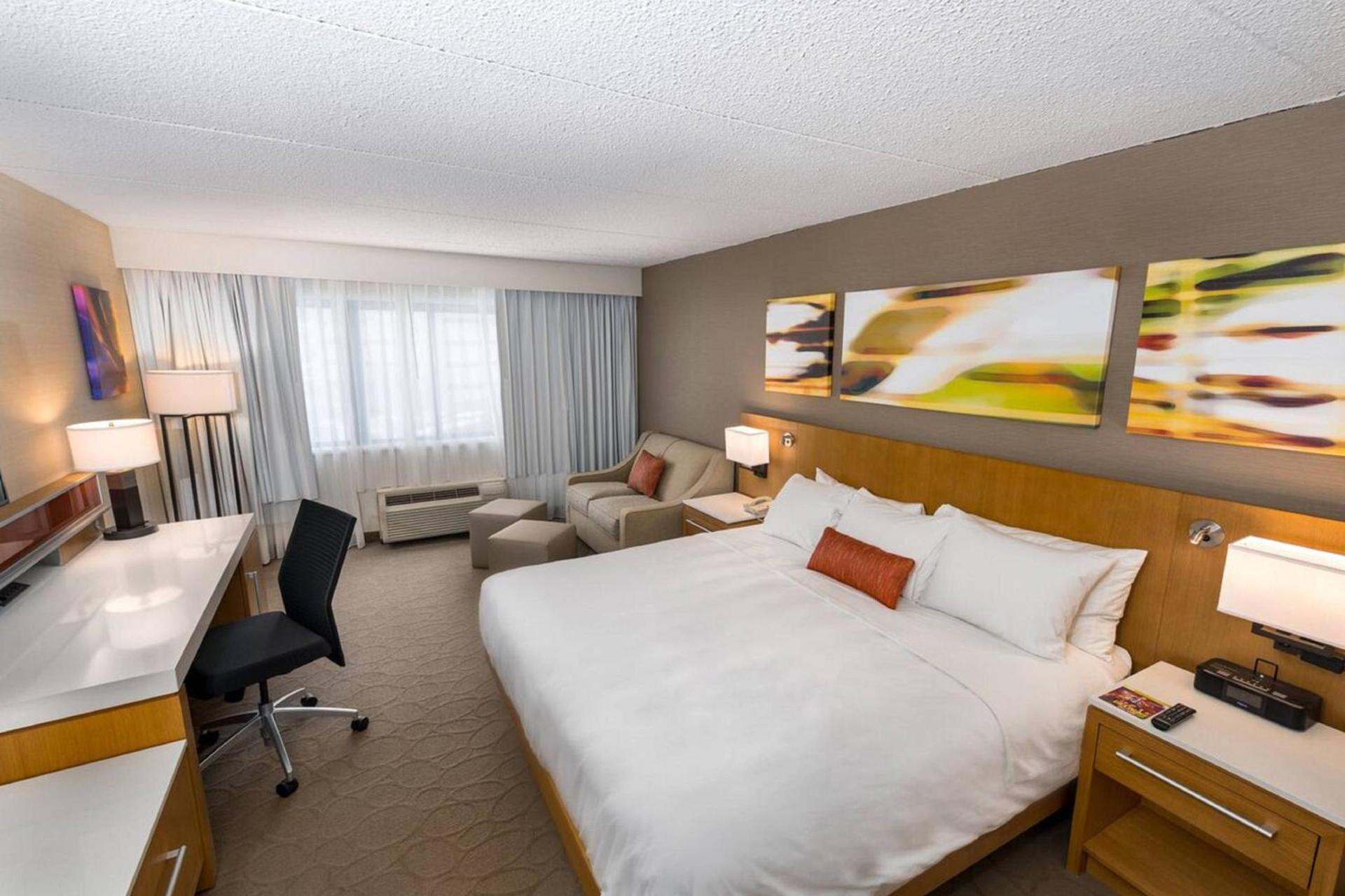Delta Hotels by Marriott Utica photo 18