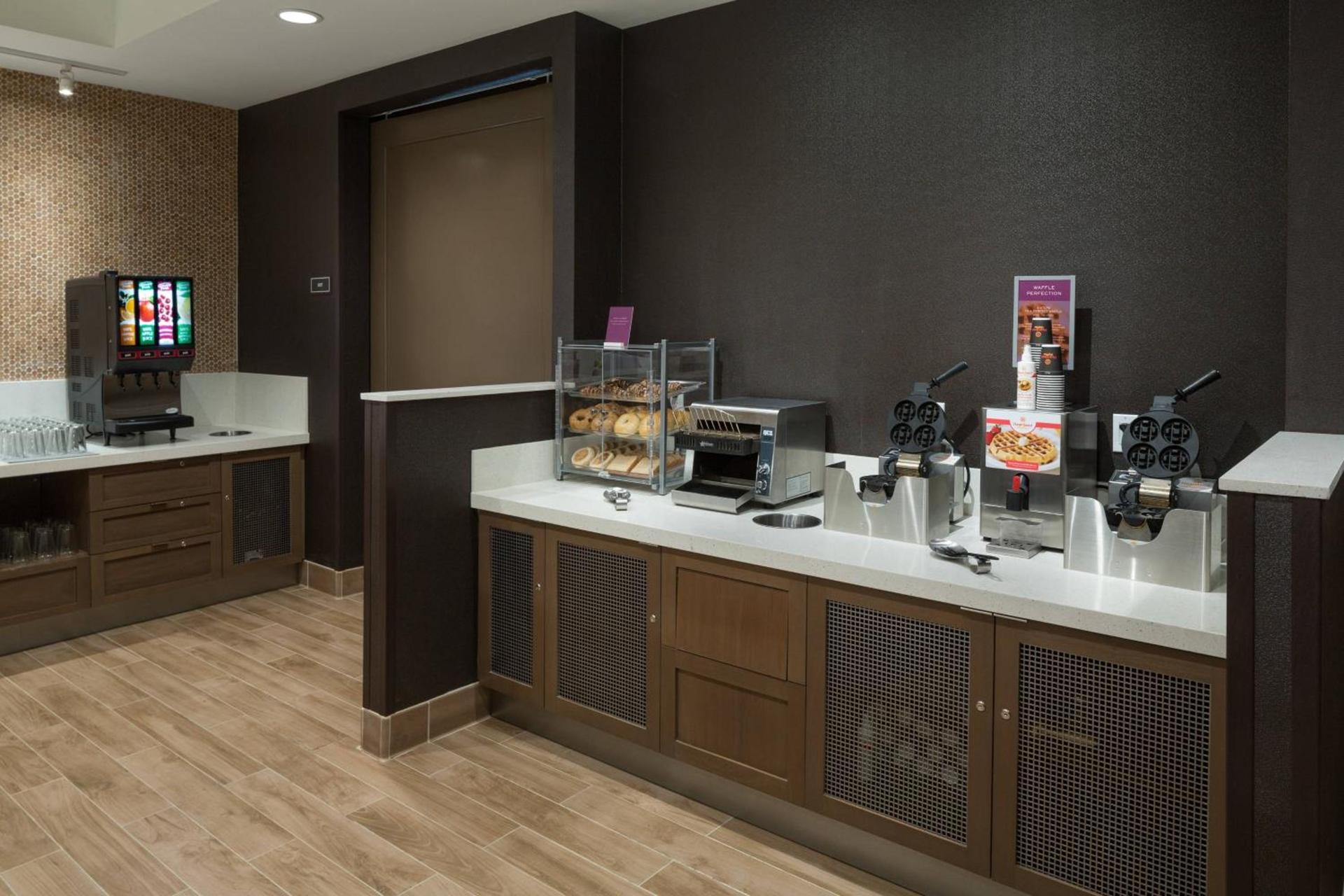 Residence Inn by Marriott Ontario Rancho Cucamonga photo 57
